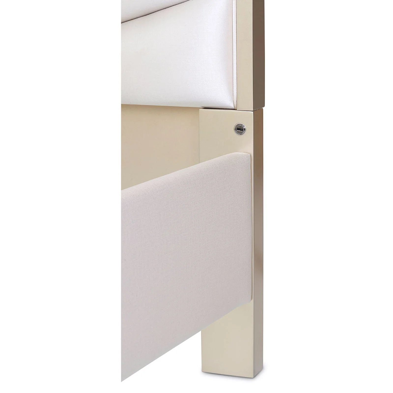 Michael Amini Malibu Crest Scalloped Panel Bed - Image 8
