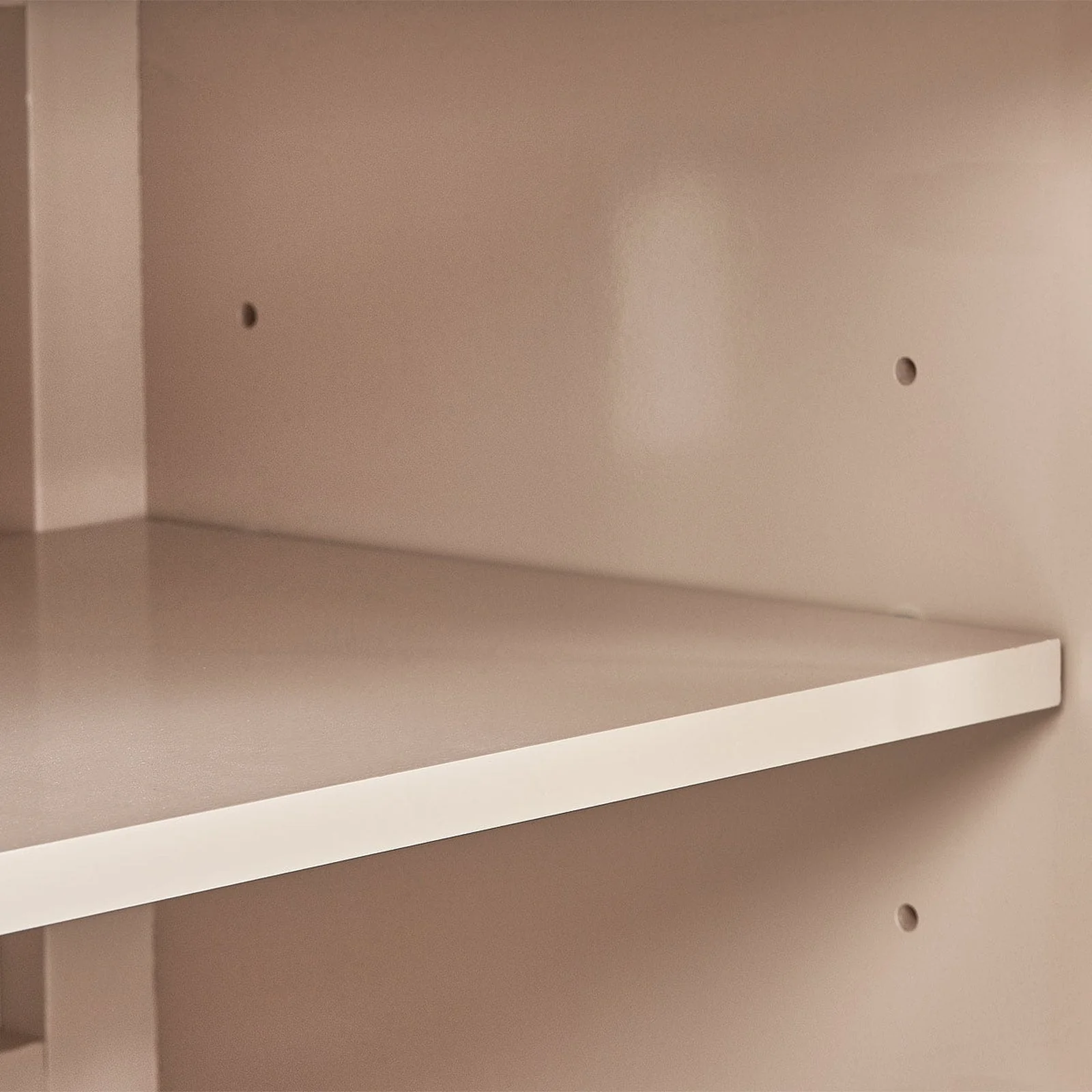 Michael Amini Malibu Crest TV Console Media Cabinet - Image 12
