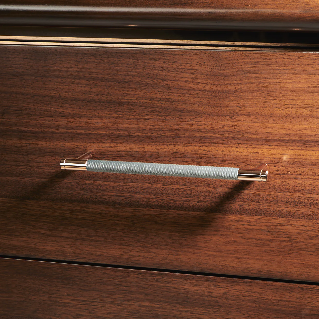 Michael Amini Mason Park 5-Drawer Chest - Image 7