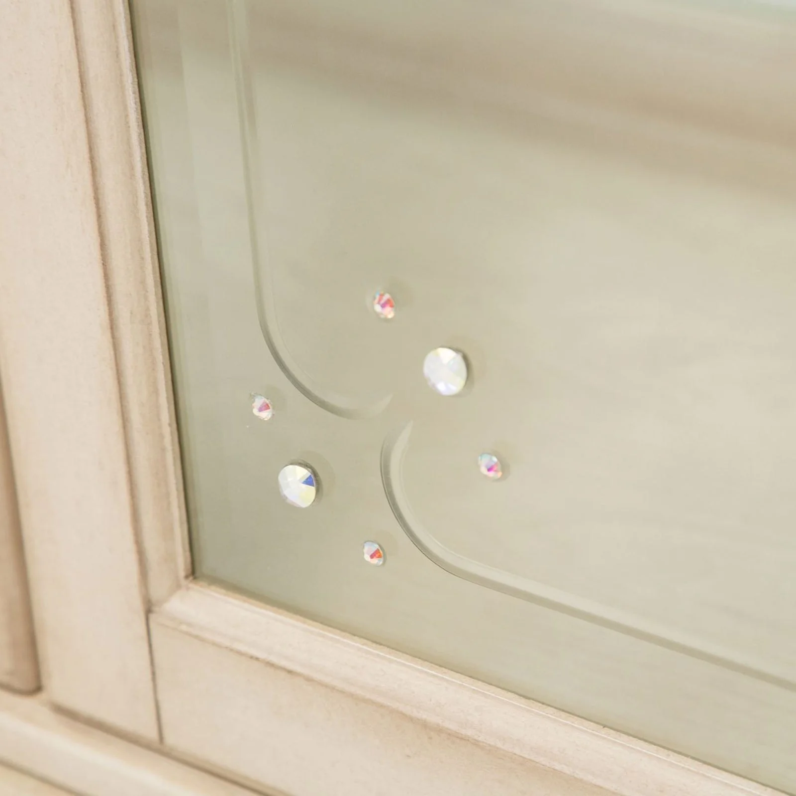 Michael Amini Platine De Royale Champagne Display Cabinet - Image 8