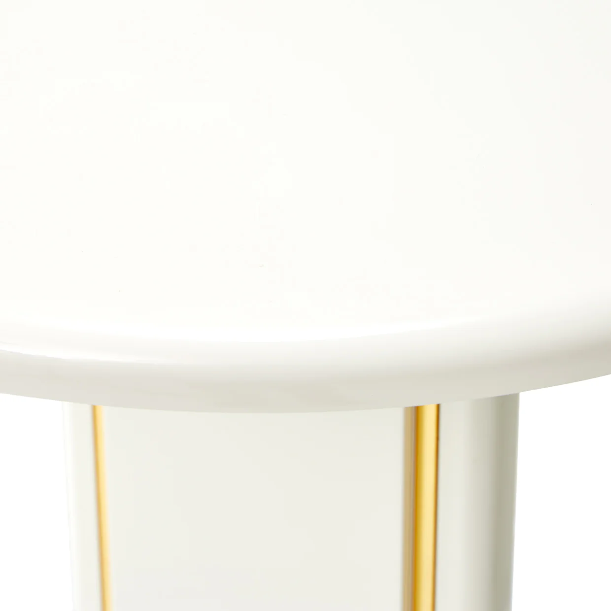 Michael Amini Sassani End Table - Image 7