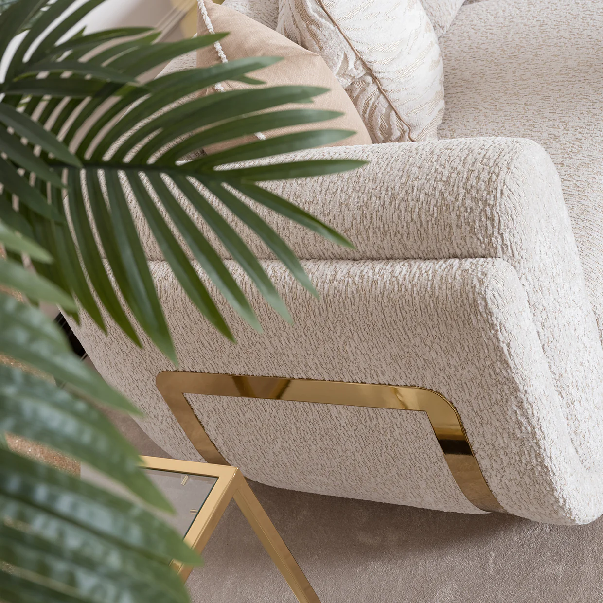Michael Amini Savannah Breeze Sofa Cashmere - Image 7