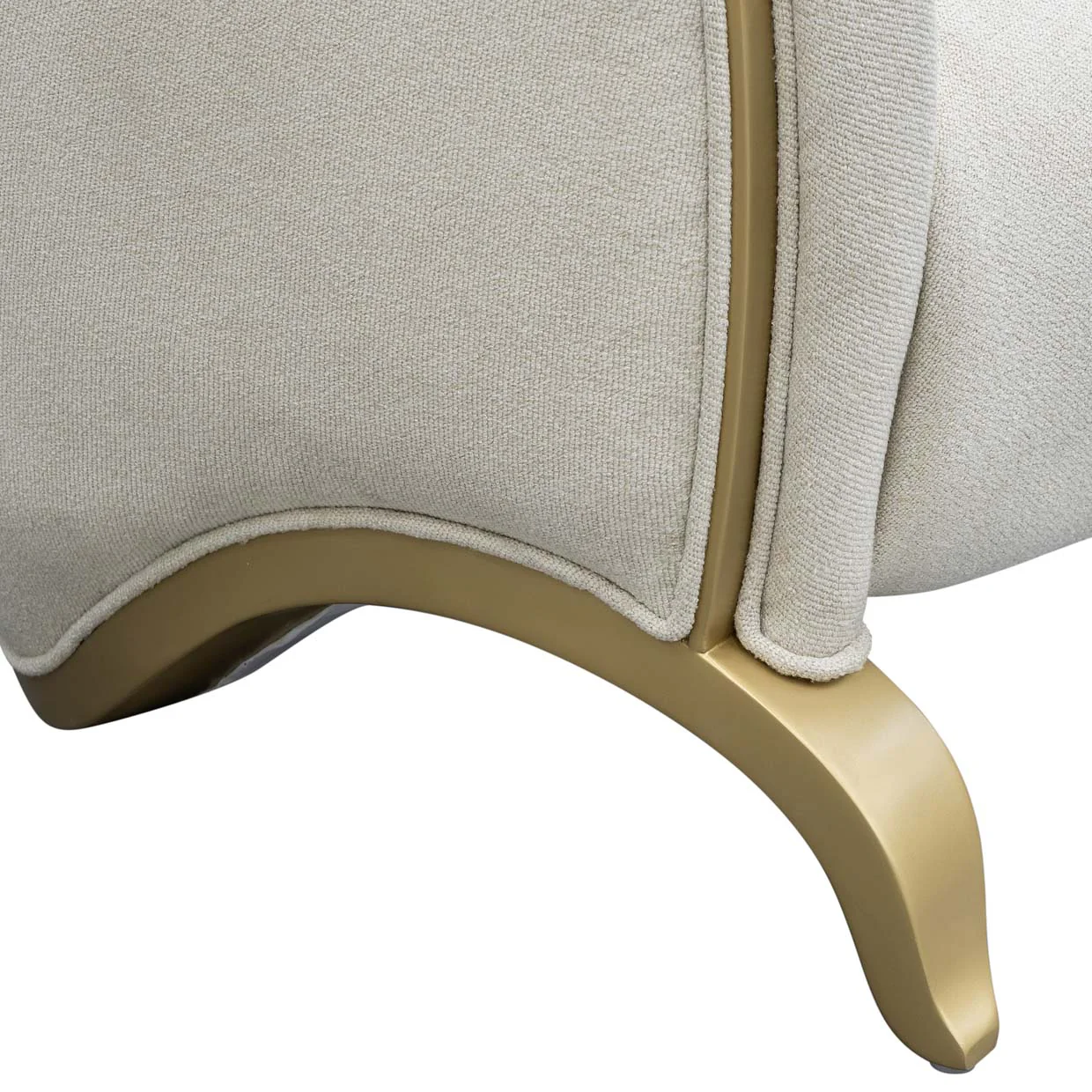 Michael Amini Scotts Square Loveseat - Image 9