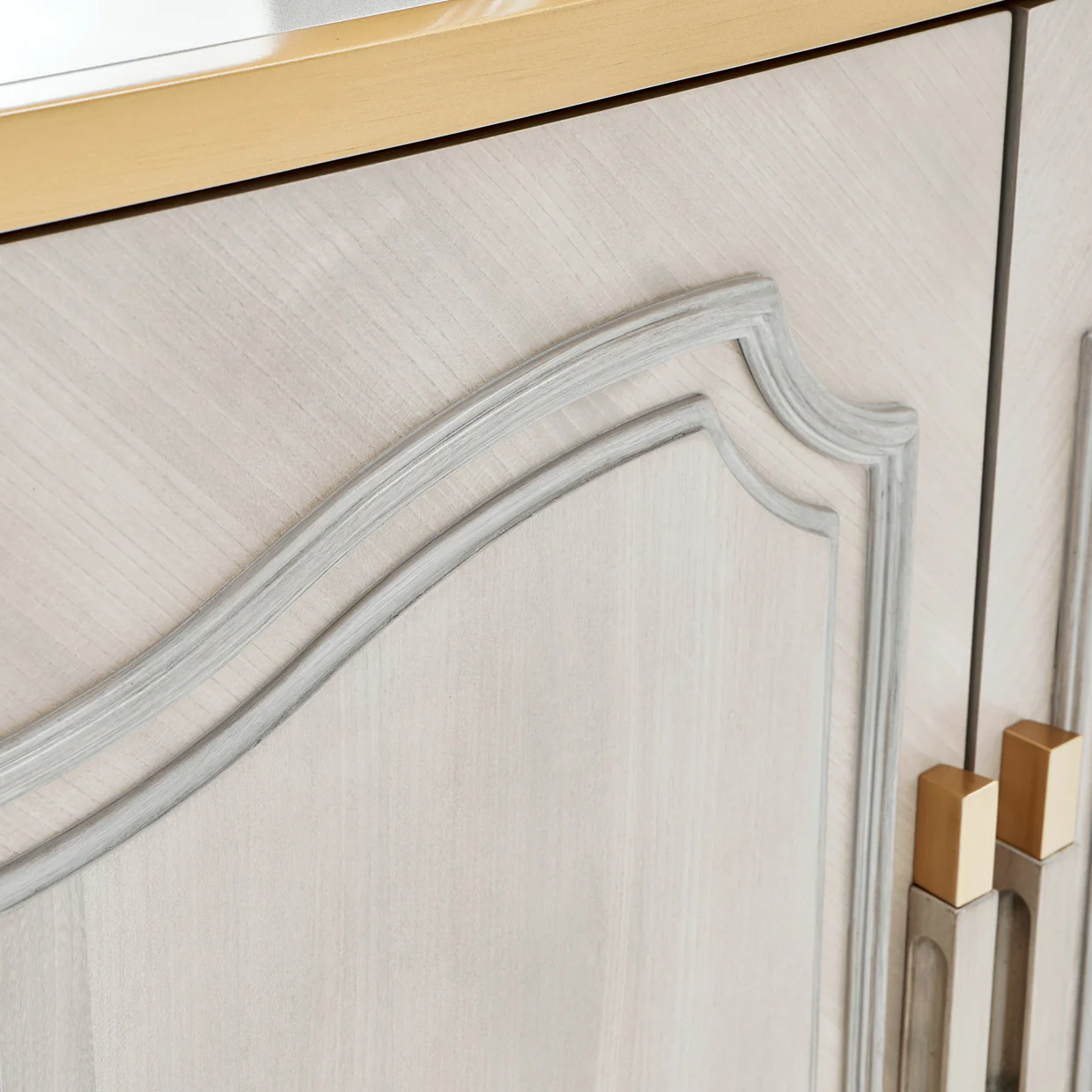 Michael Amini St. Charles Sideboard - Image 9