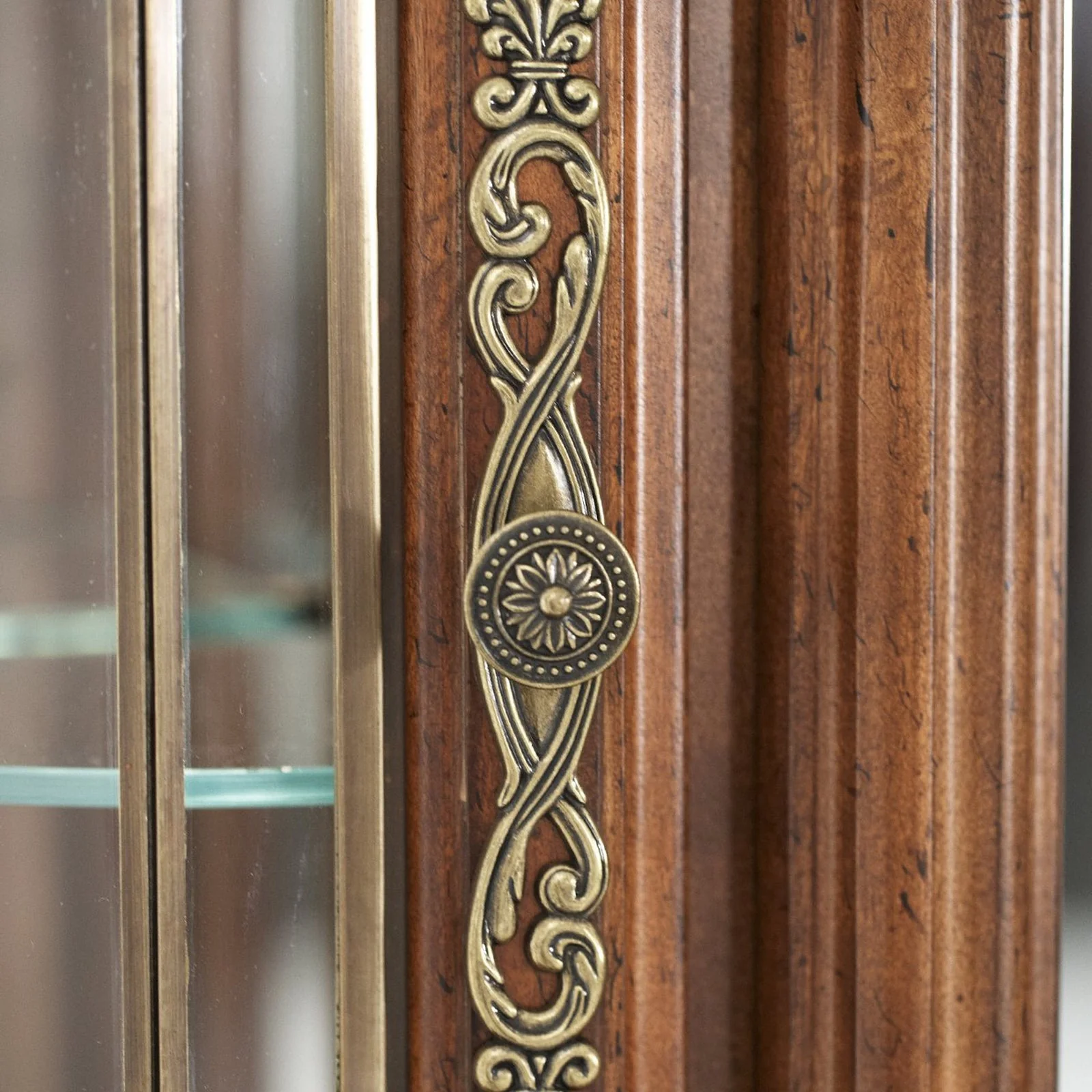 Michael Amini Villa Valencia Dresser Mirror - Image 3