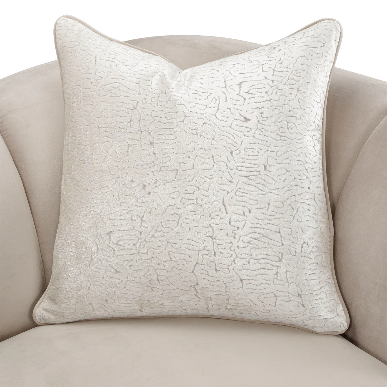Michael Amini Yvette Chair and A Half - Image 14
