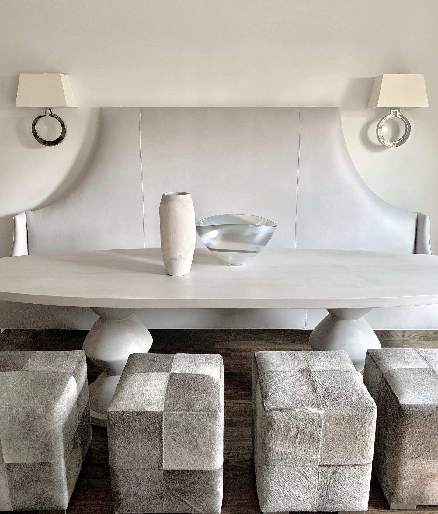 Montgomery Oval Dining Table - Image 3