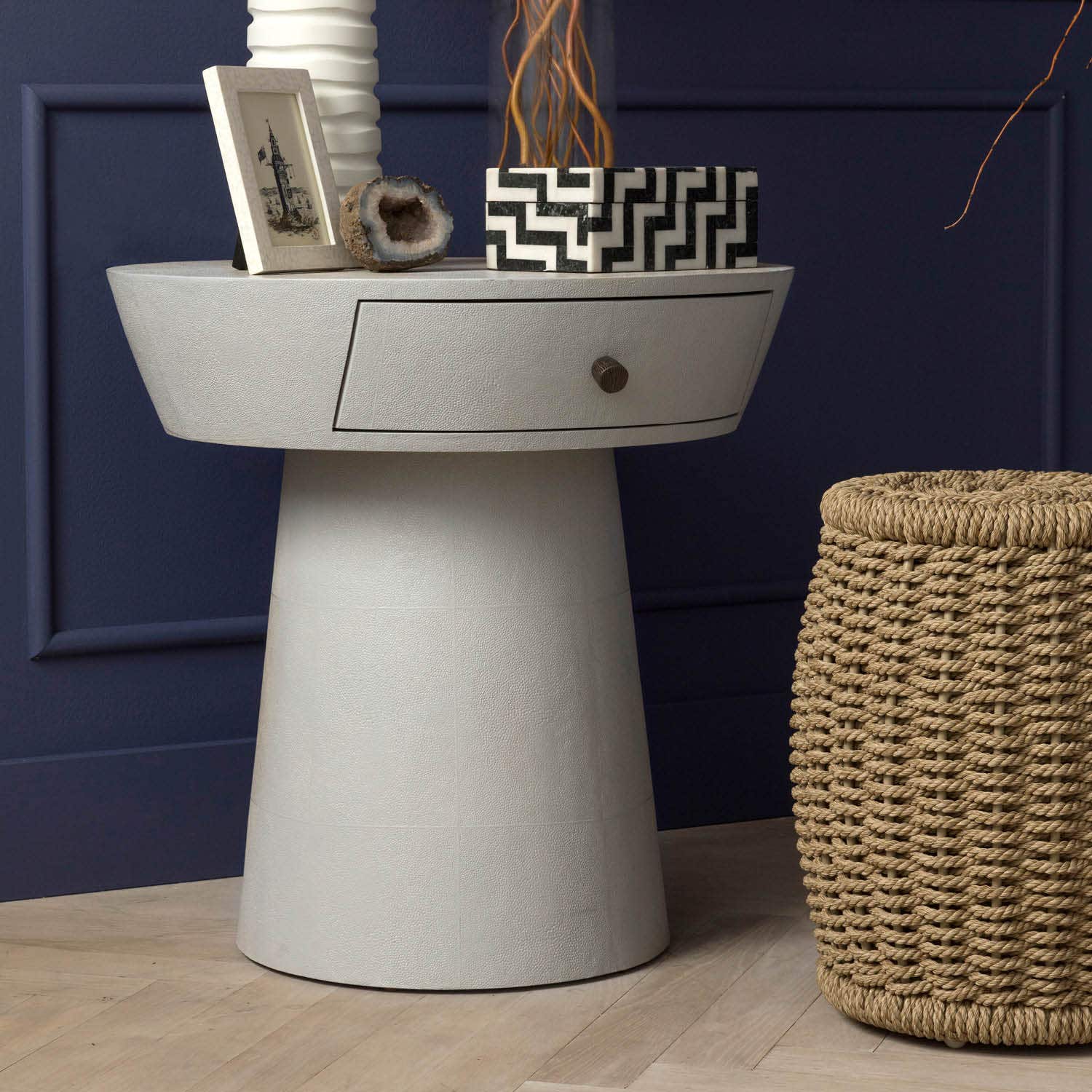 Nemi Side Table - Image 8