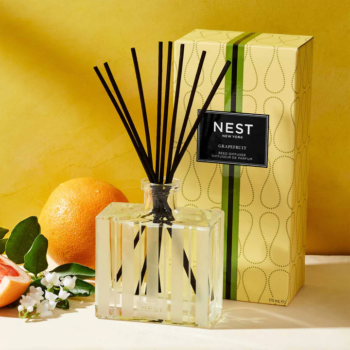 Nest Grapefruit Reed Diffuser - Image 2
