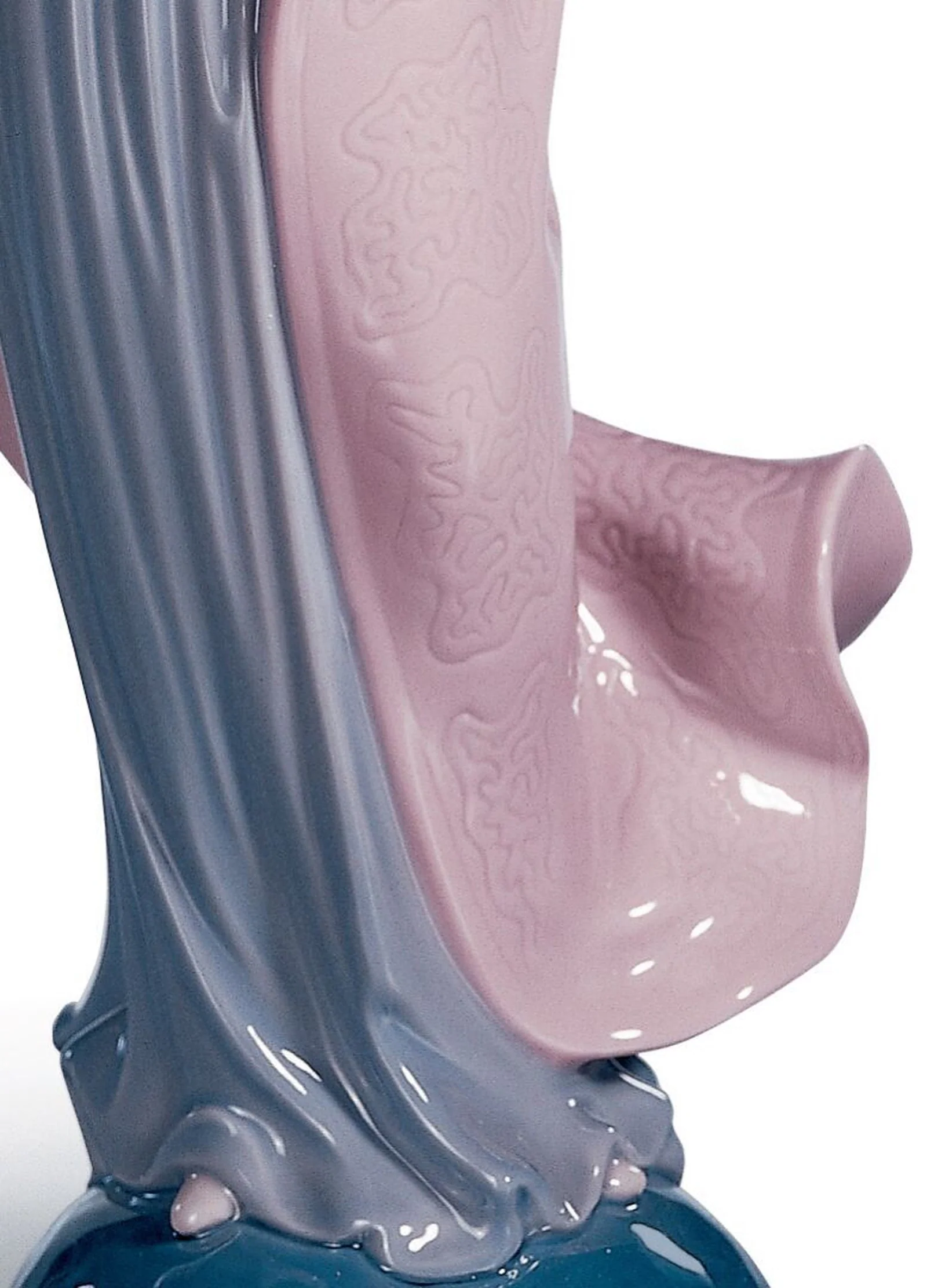 Lladro Our Lady with Flowers Figurine - Image 4