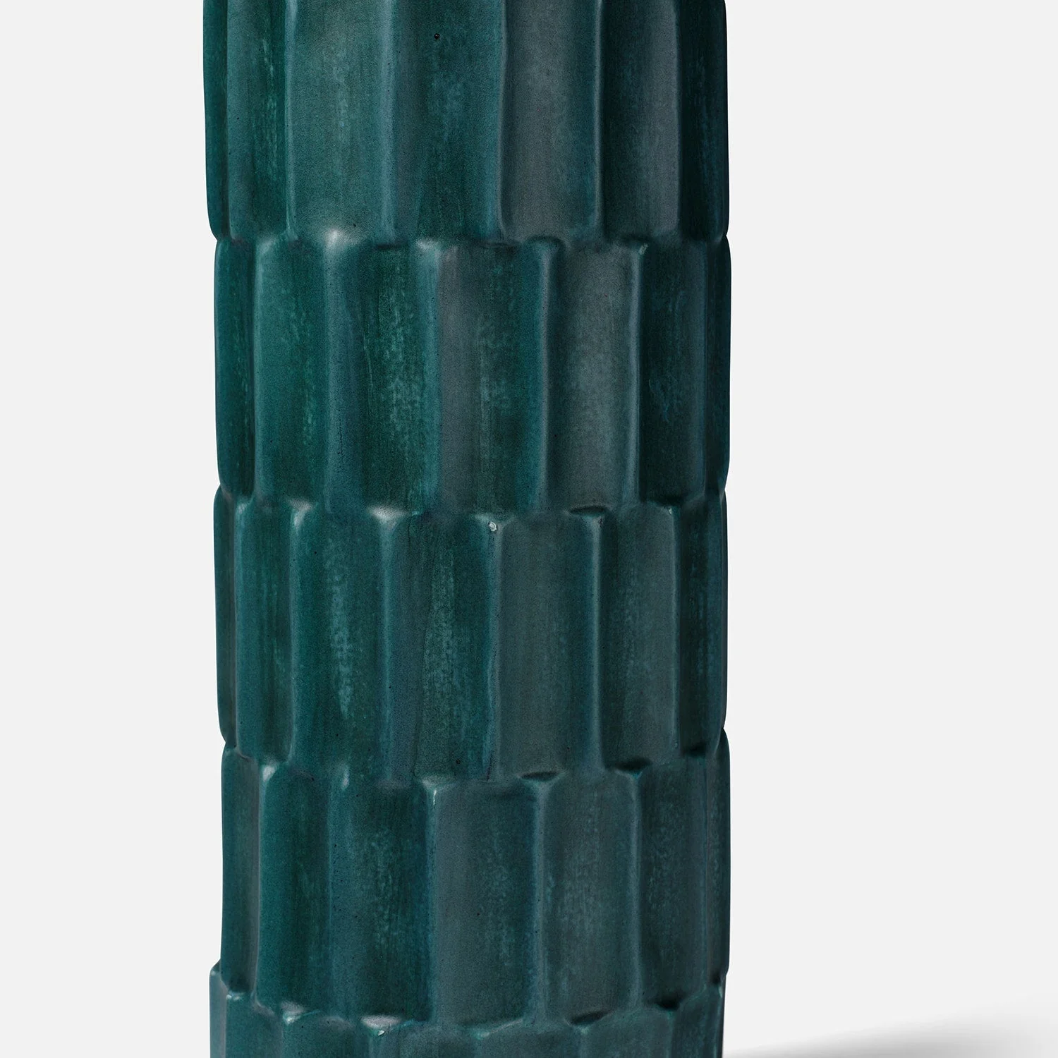 Petros Resin Vase - Multiple of 2 - Image 15