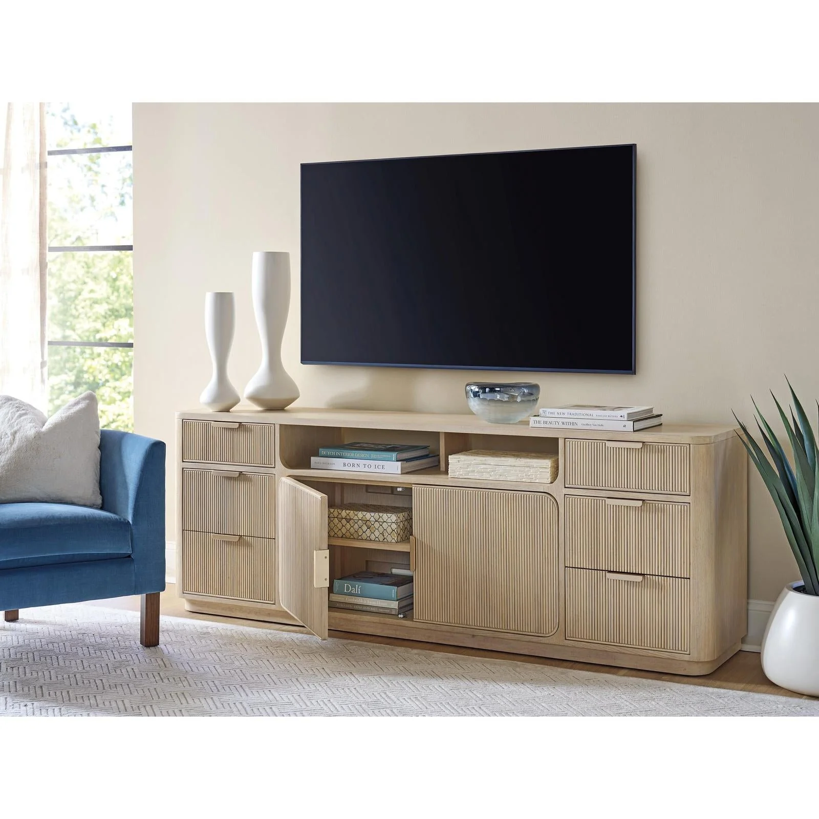Sligh Montreux Media Console - Image 3