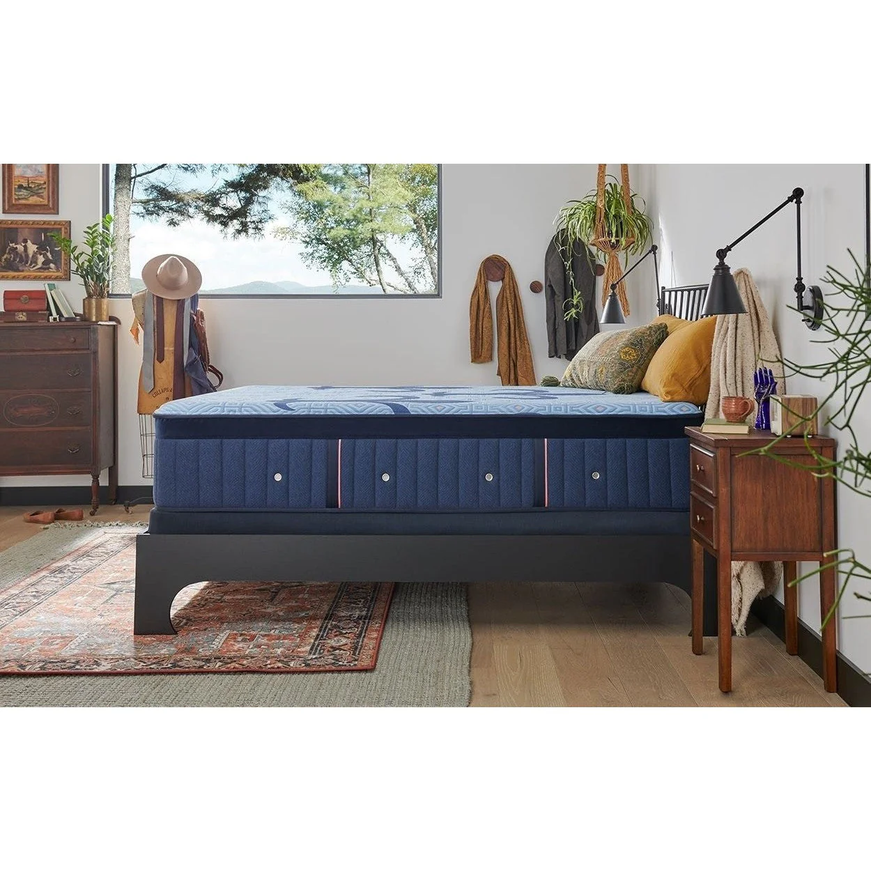 Stearns & Foster Lux Hybrid Mattress - Image 5