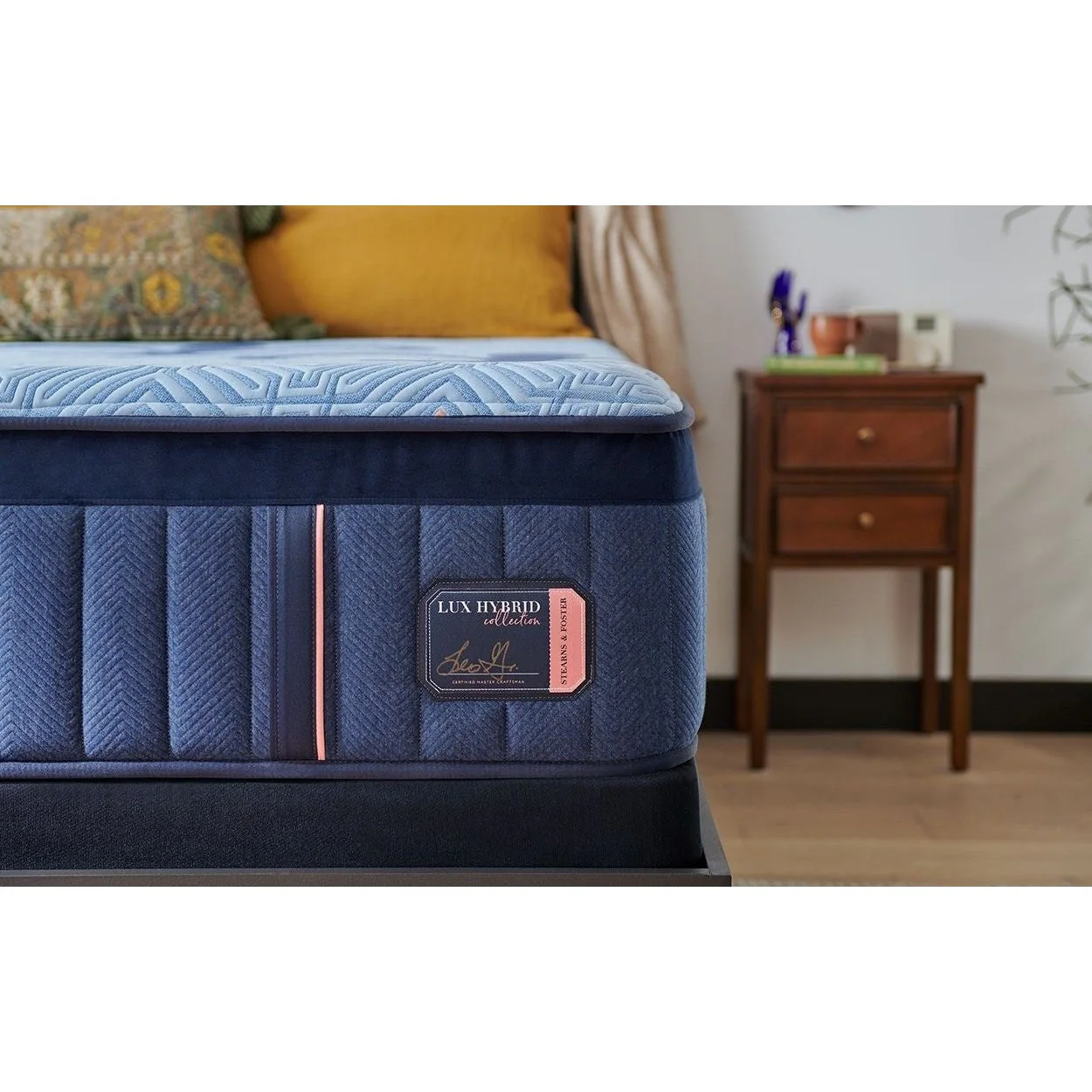 Stearns & Foster Lux Hybrid Mattress - Image 7