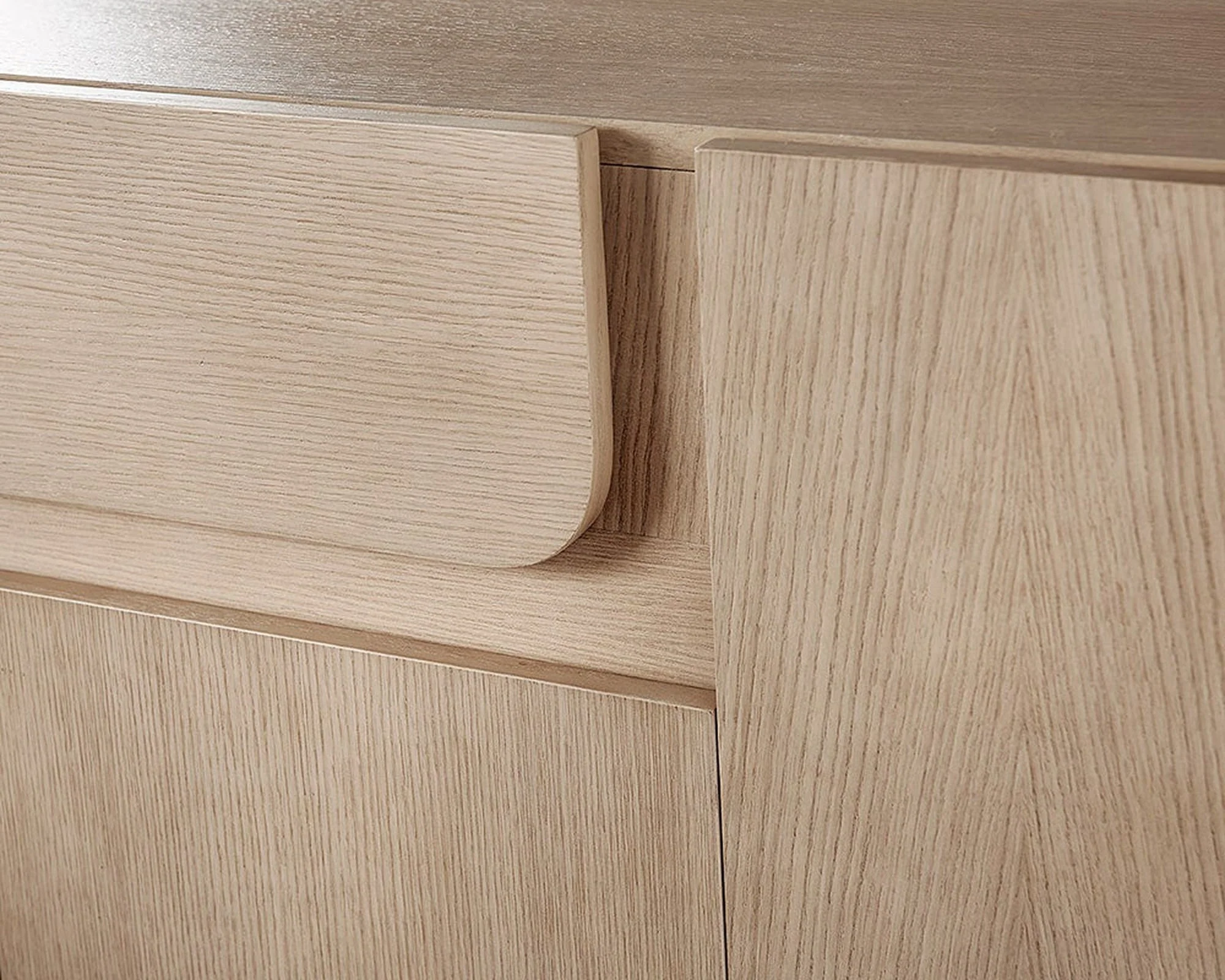 Sunpan Arezza Sideboard - Image 7