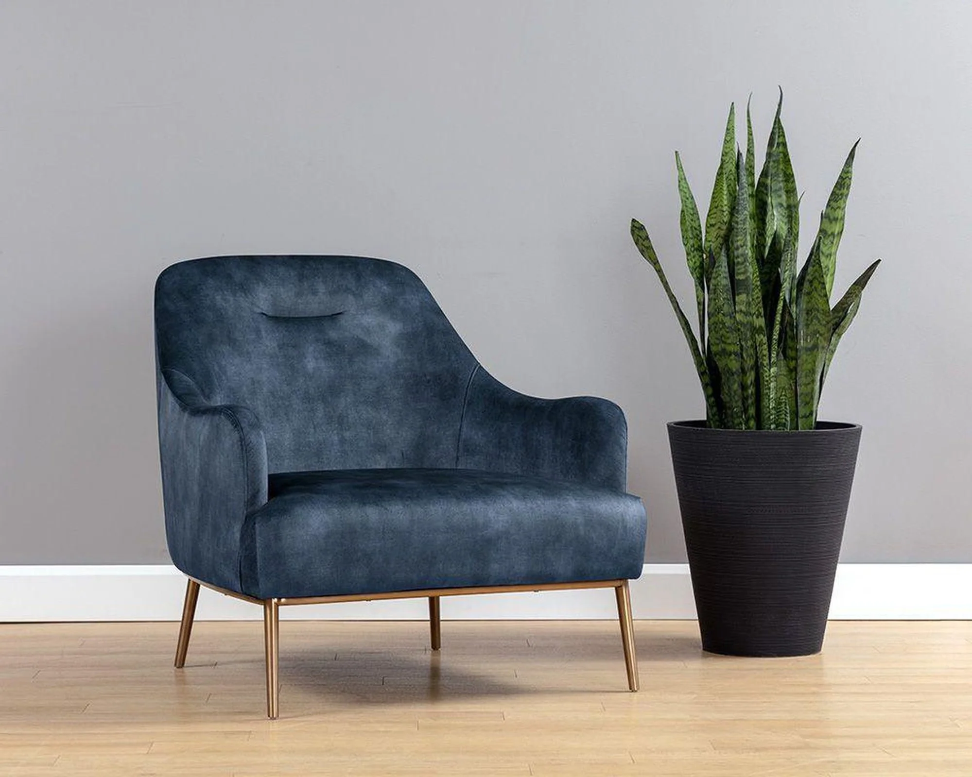 Sunpan Cameron Lounge Chair - Image 13