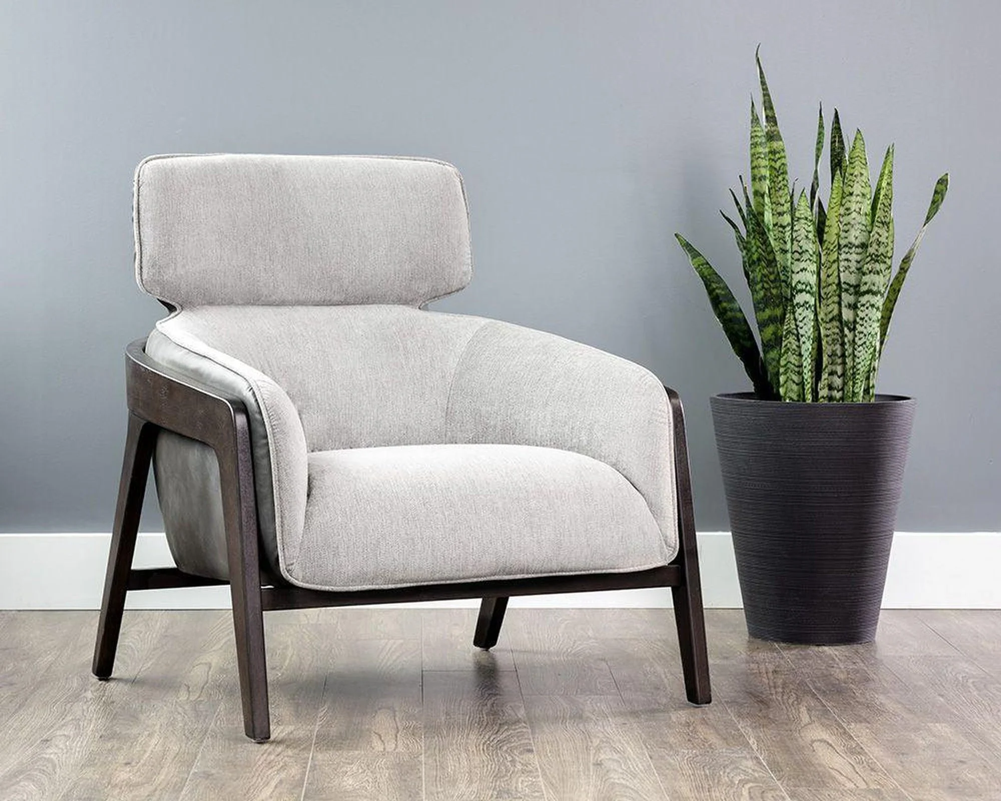 Sunpan Maximus Armchair - Image 16
