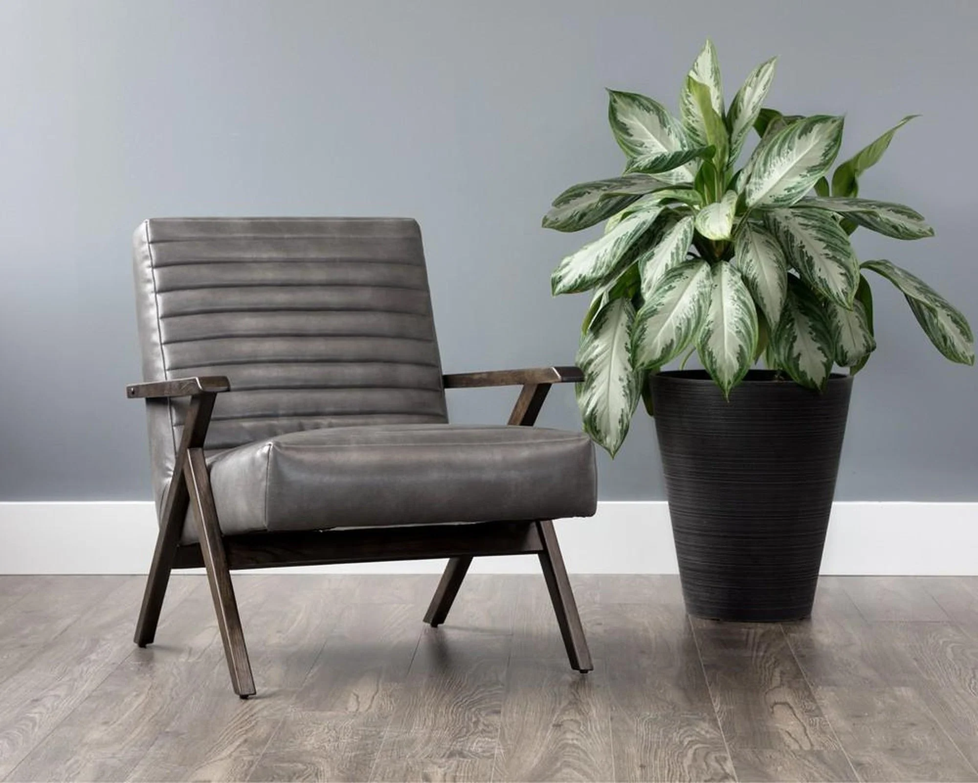 Sunpan Peyton Lounge Chair - Image 5