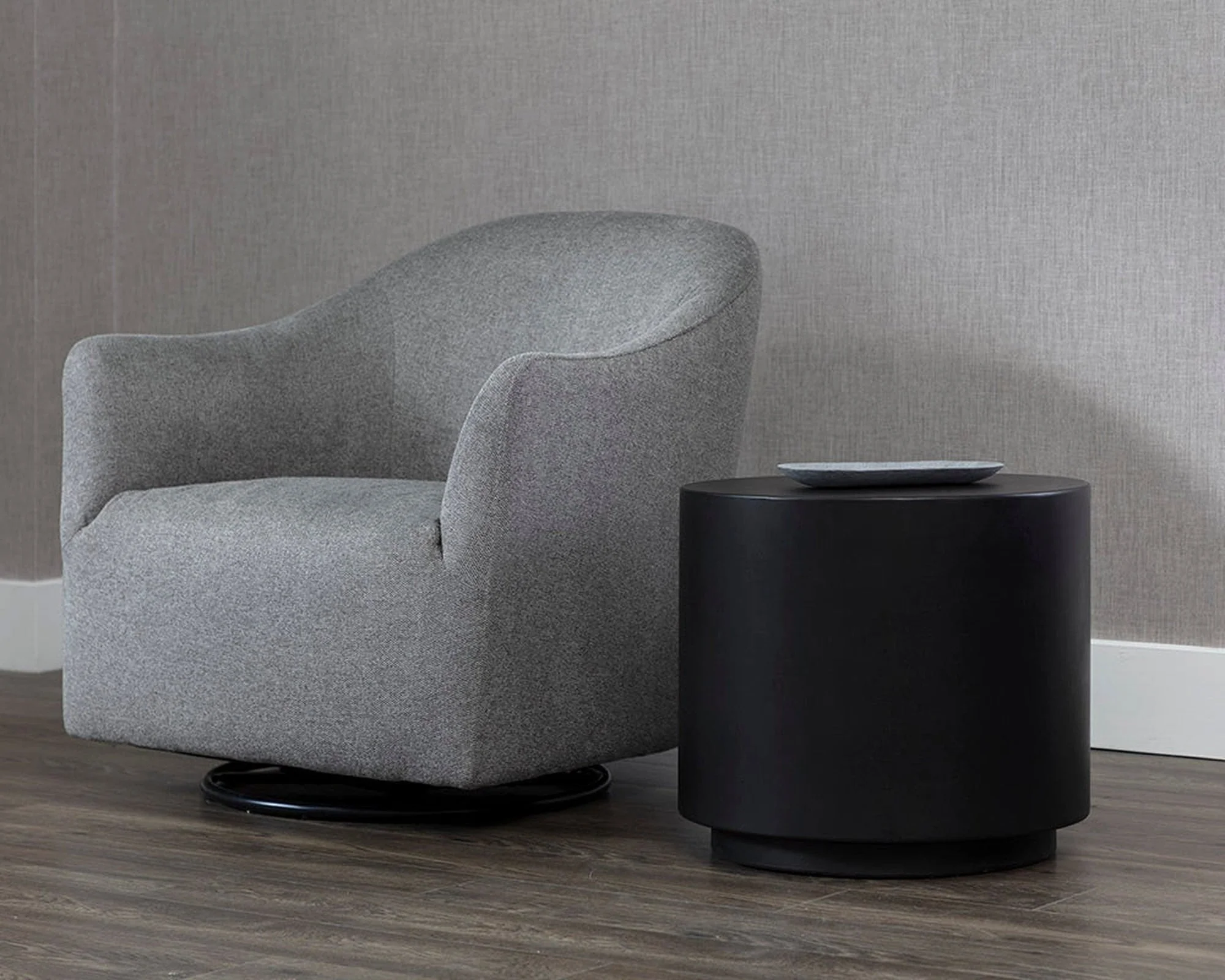 Sunpan Rubin End Table - Image 4