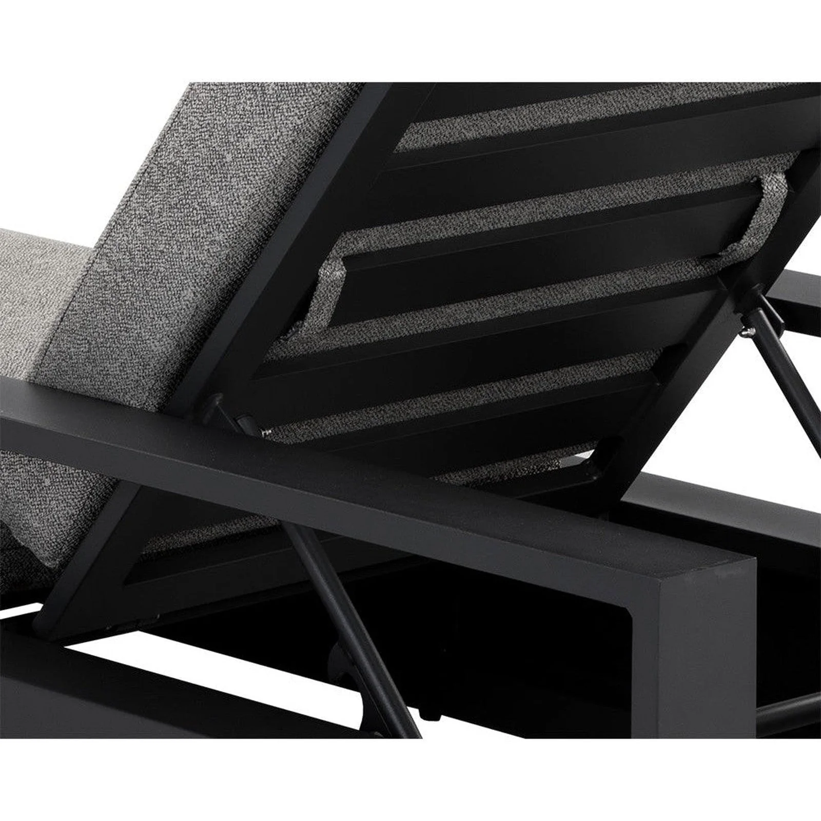 Sunpan Tavira Lounger - Image 9