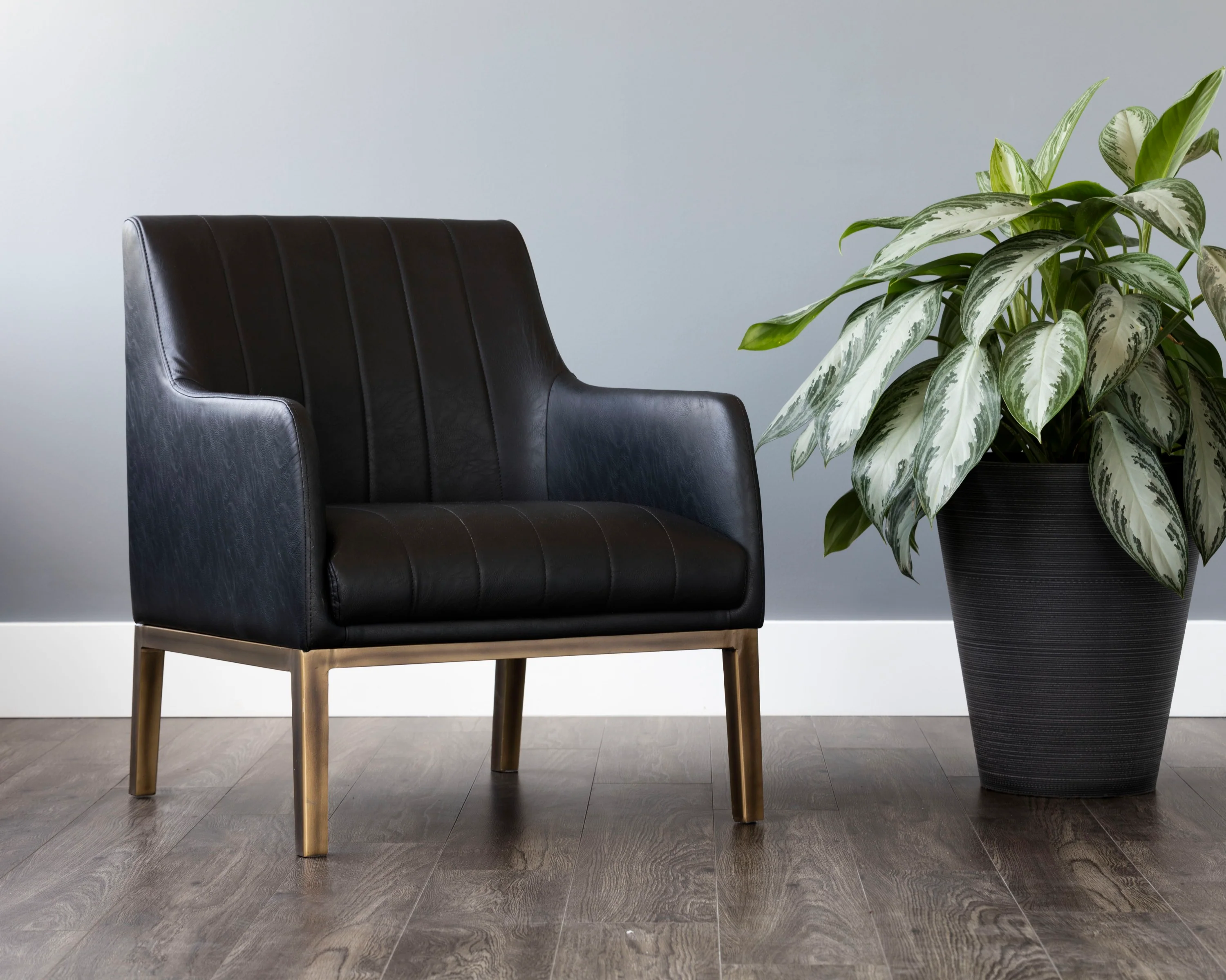 Sunpan Wolfe Lounge Chair - Bravo Black - Image 2