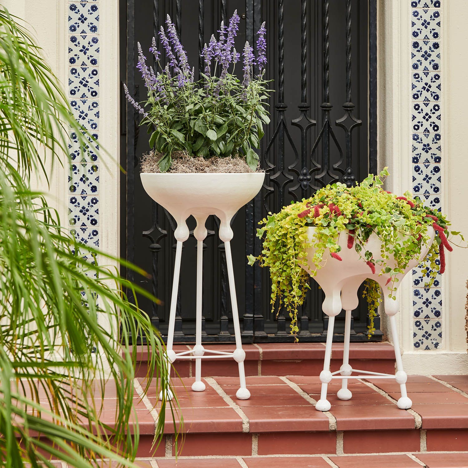 Tamsy Gaudi-Esque Planters - Image 9
