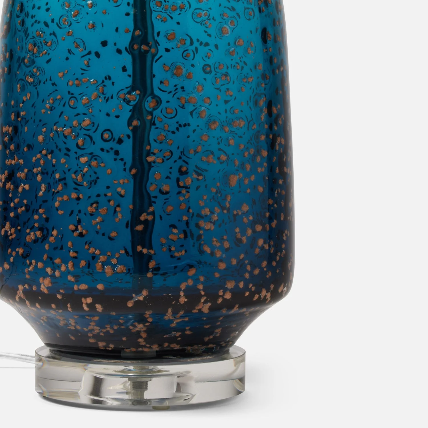 Tarik Table Lamp - Image 3
