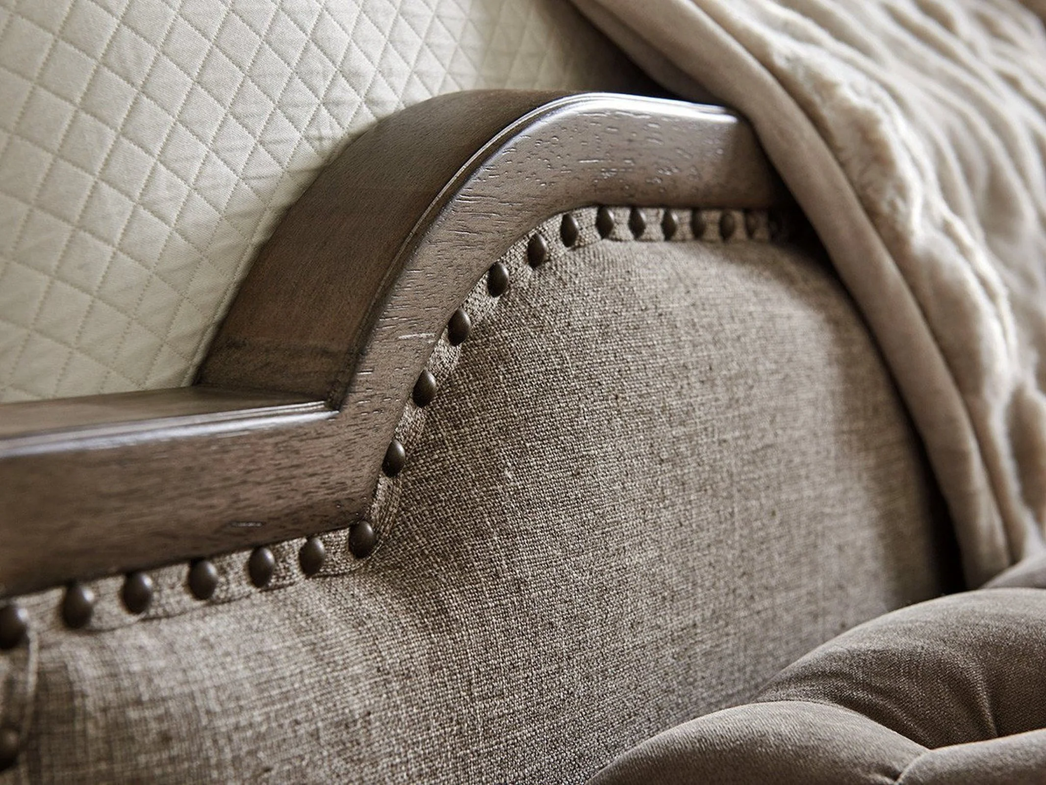 Tommy Bahama Home Cypress Point Stone Harbour Upholstered Bed - Image 4