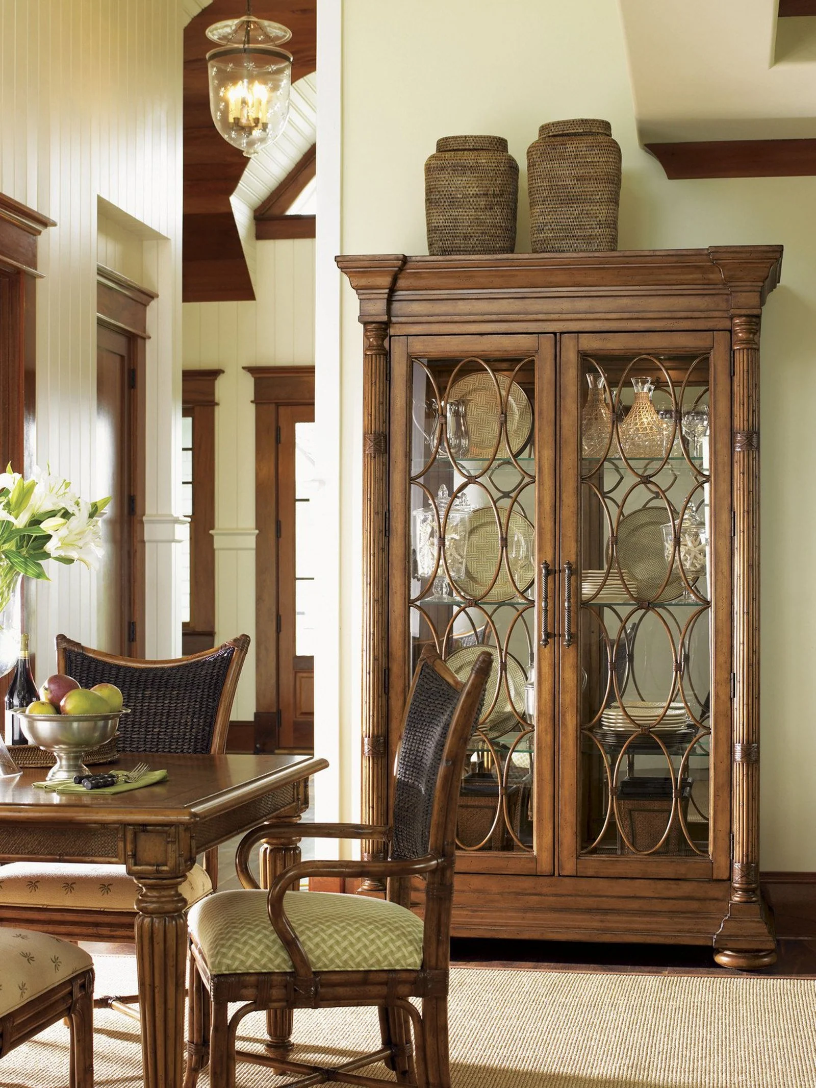 Tommy Bahama Home Island Estate Mariana Display Cabinet - Image 2