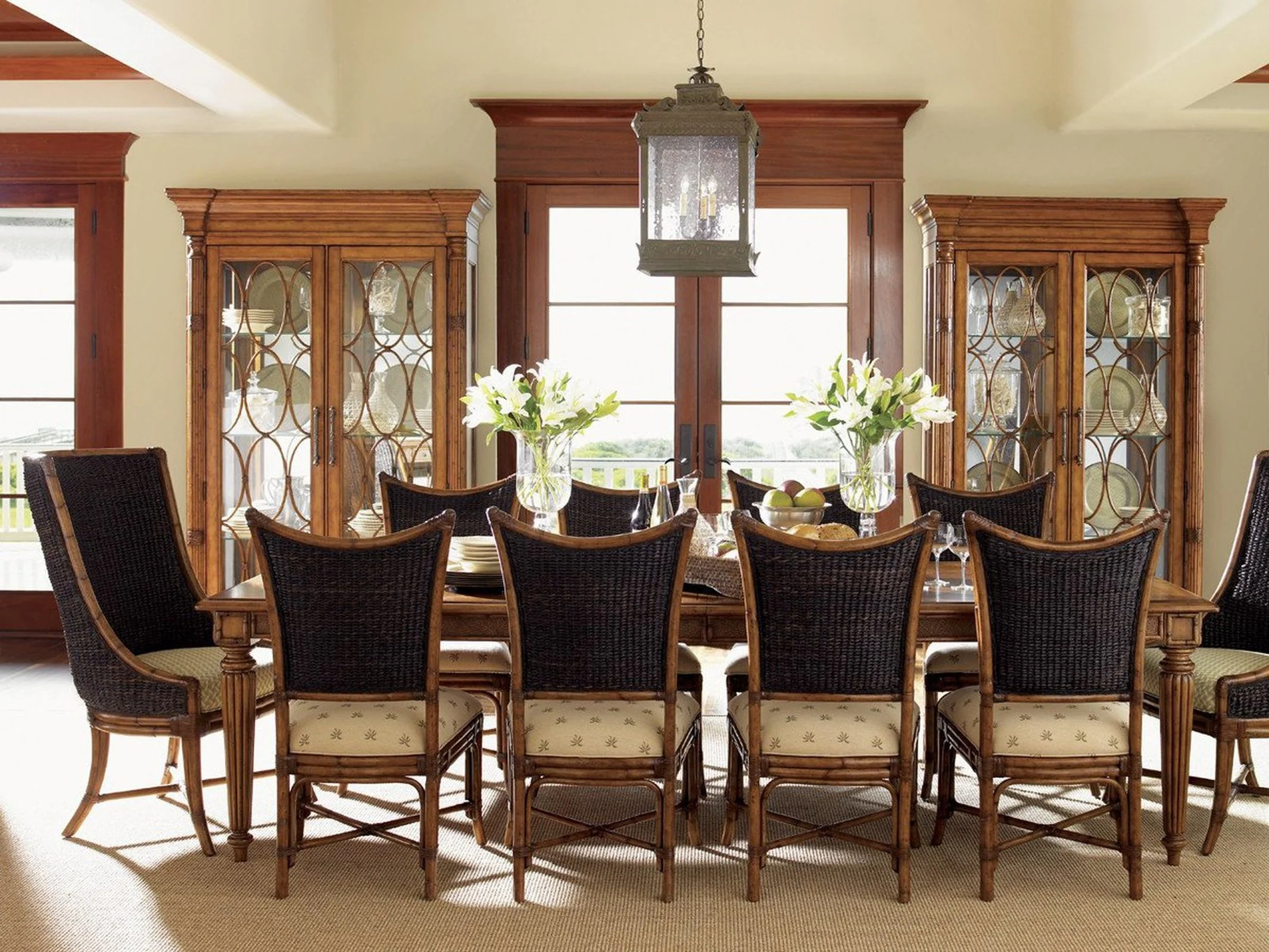 Tommy Bahama Home Island Estate Mariana Display Cabinet - Image 3