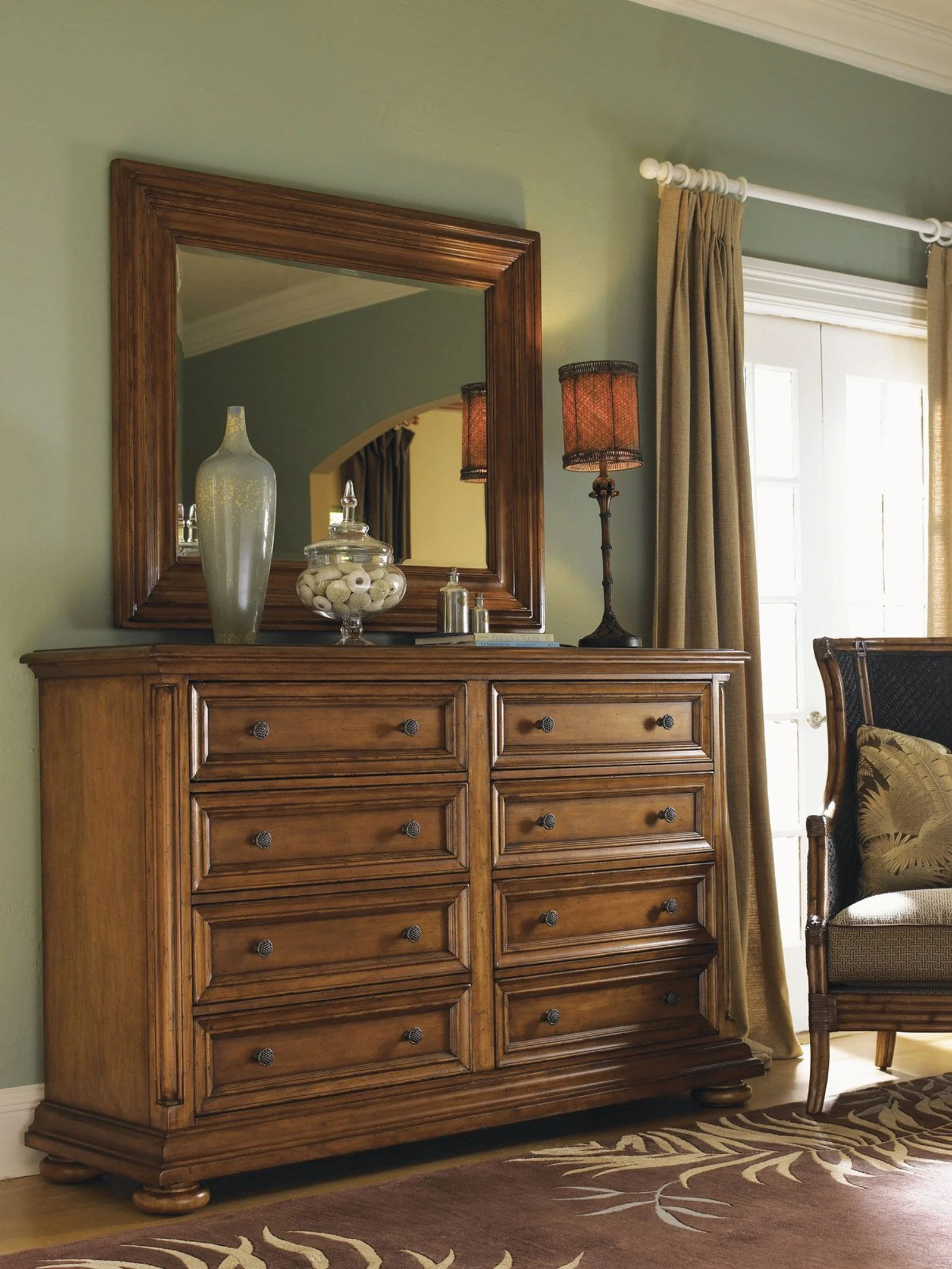 Tommy Bahama Home Island Estate Martinique Double Dresser - Image 2