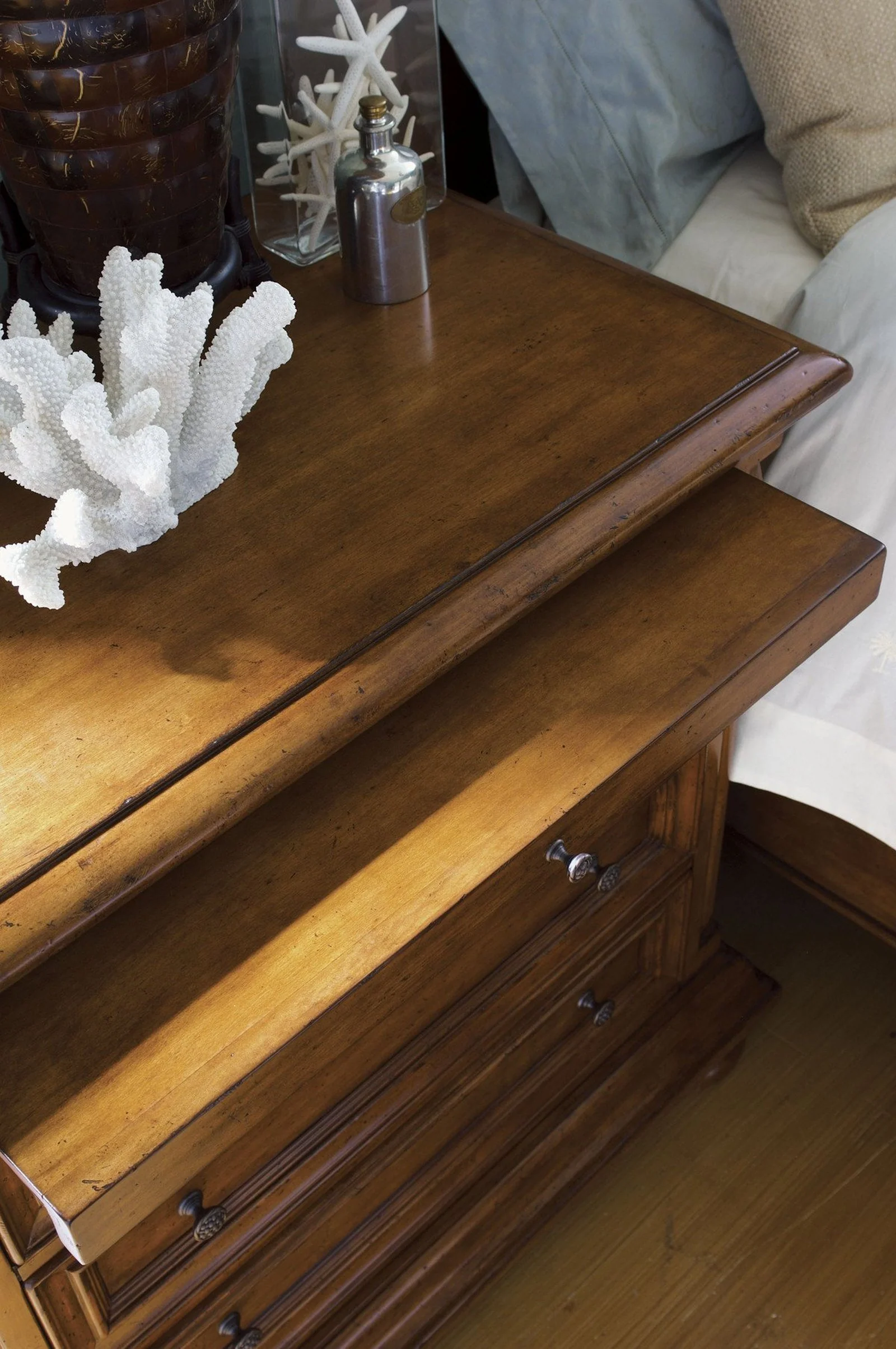 Tommy Bahama Home Island Estate Martinique Night Stand - Image 3