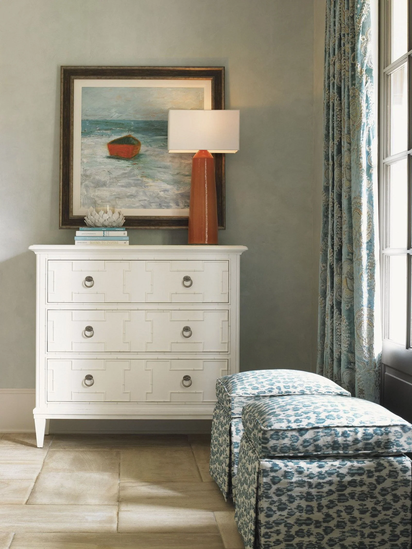Tommy Bahama Home Ivory Key Somers Isle Hall Chest - Image 2
