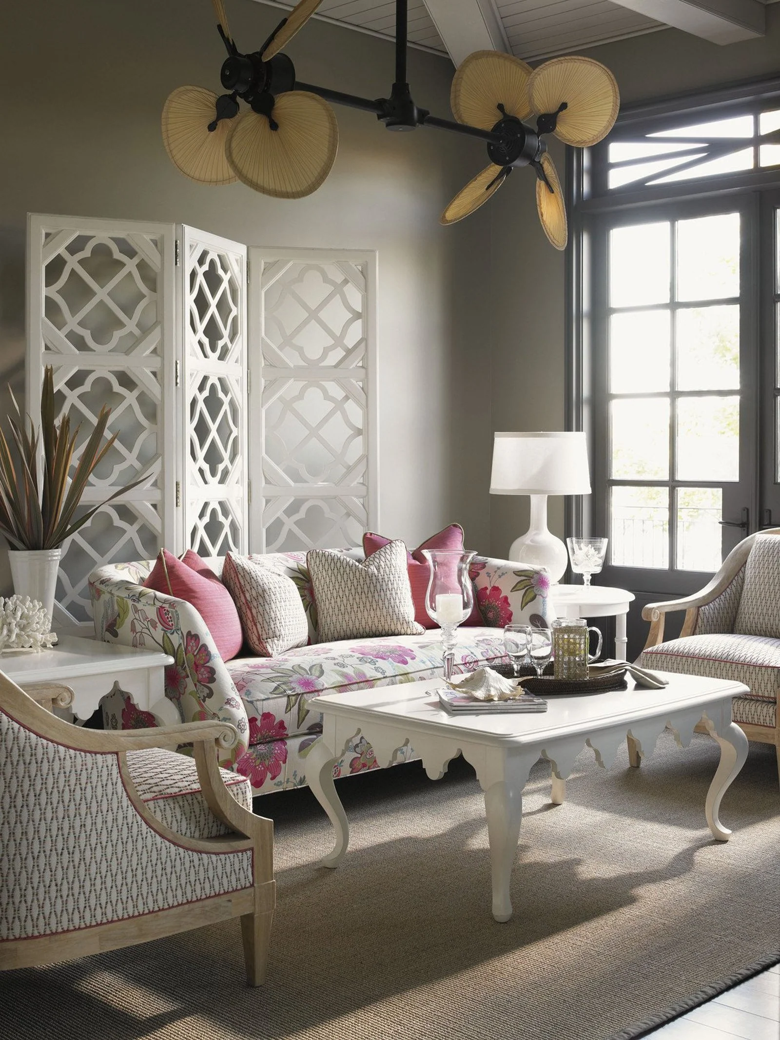 Tommy Bahama Home Ivory Key Swan Island Sofa - Image 3