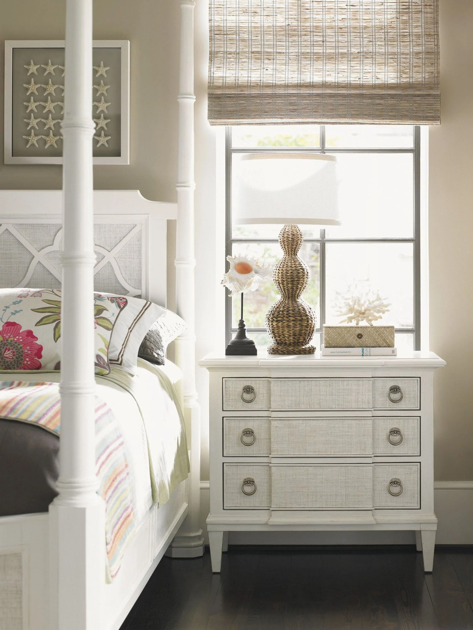 Tommy Bahama Home Ivory Key Tuckers Point Bachelors Chest - Image 3