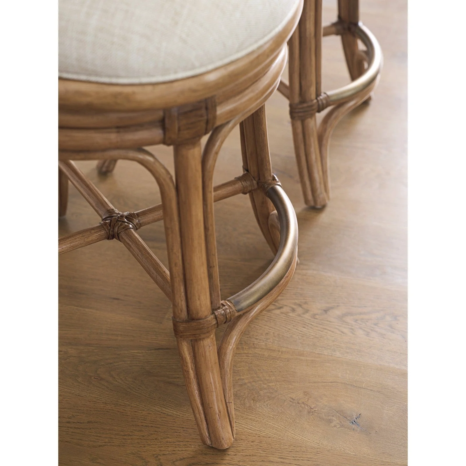 Tommy Bahama Home Key Biscayne Bay Harbour Swivel Bar Stool - Image 4