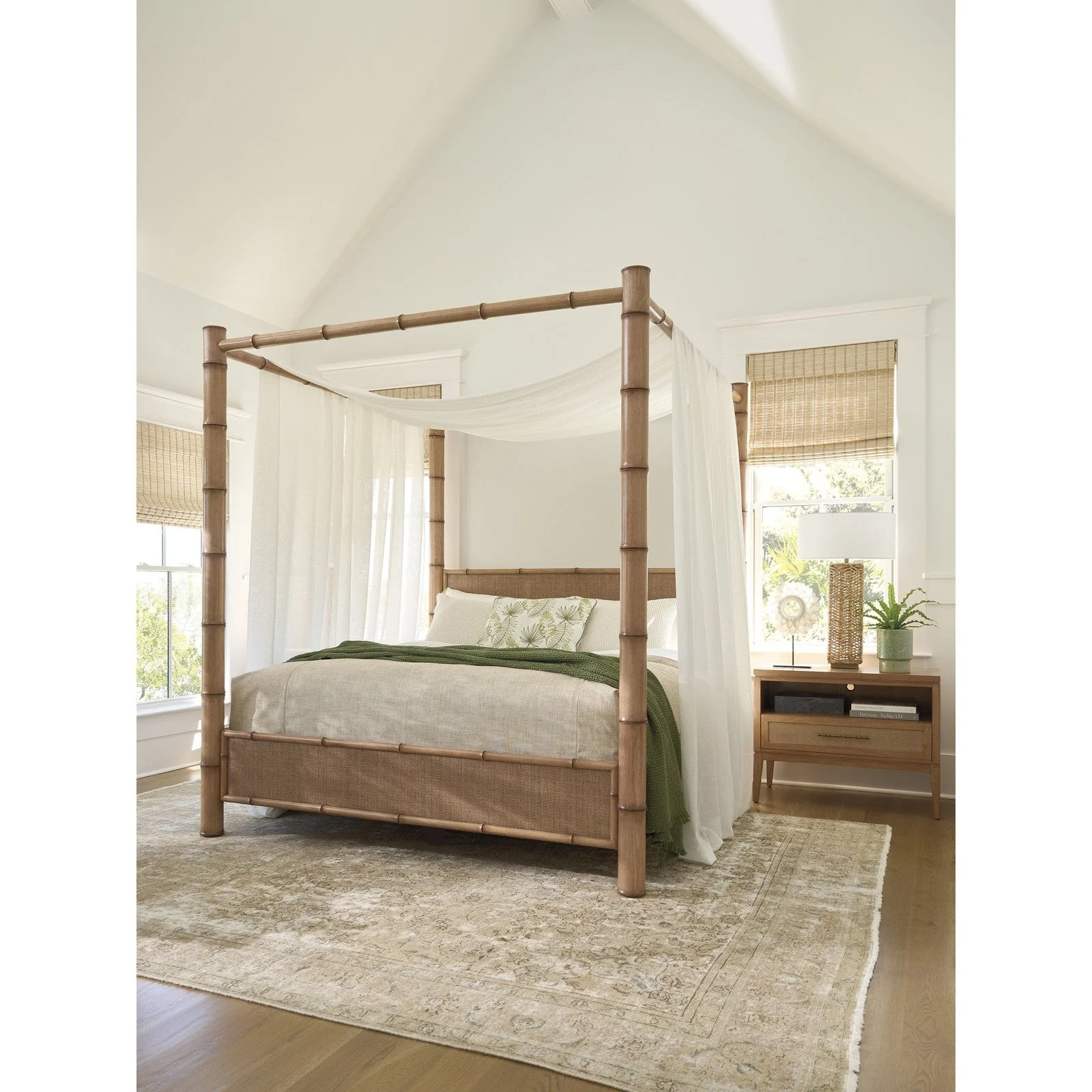 Tommy Bahama Home Key Biscayne Islandia Canopy Bed - Image 3
