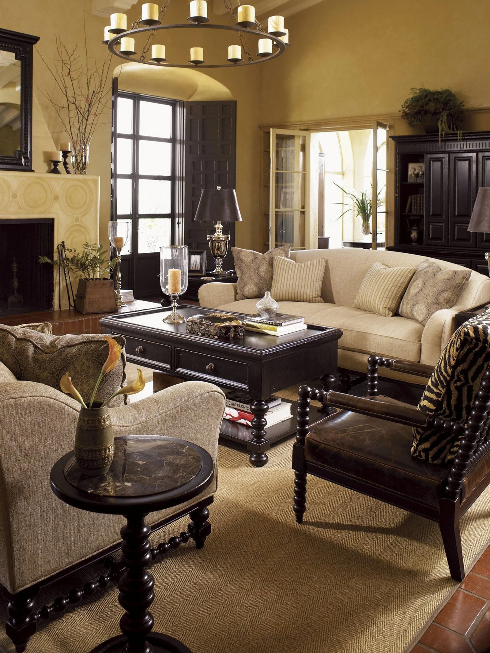 Tommy Bahama Home Kingstown Explorer Cocktail Table - Image 3