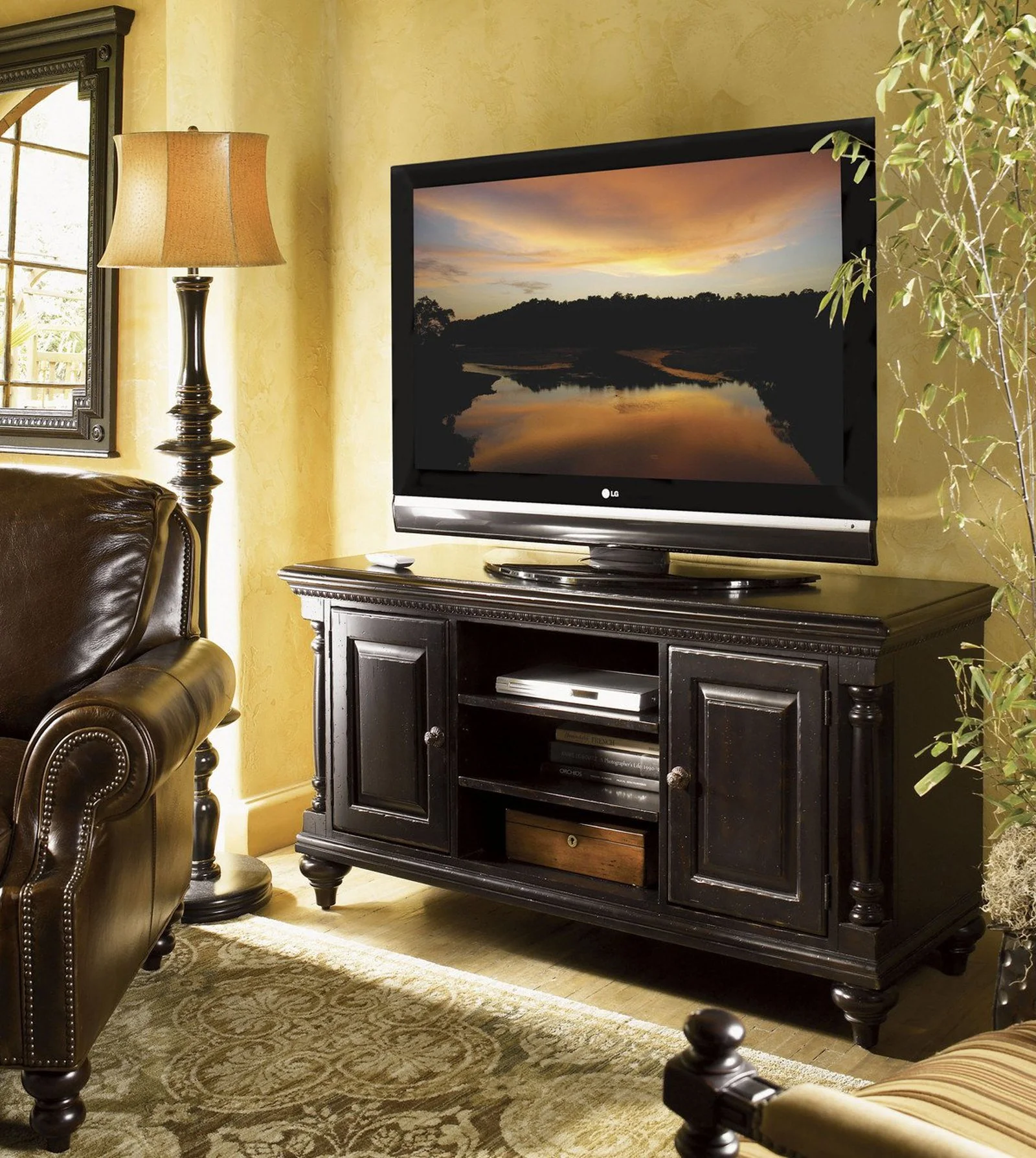 Tommy Bahama Home Kingstown Huntington Media Console - Image 2