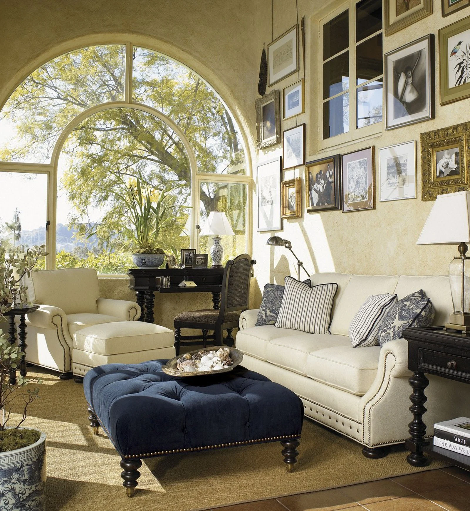 Tommy Bahama Home Kingstown Victoria Cocktail Ottoman - Image 3