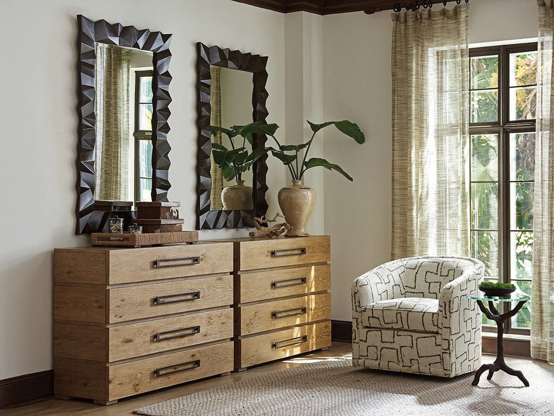 Tommy Bahama Home Los Altos Perth Single Dresser - Image 3