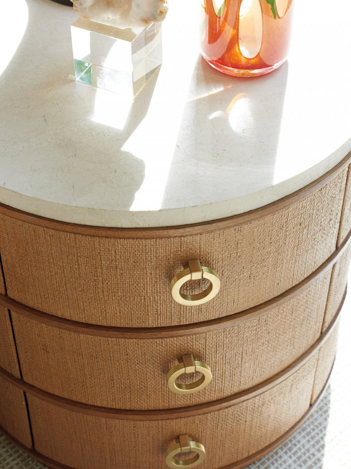 Tommy Bahama Home Palm Desert Banning Raffia Round Lamp Table - Image 4