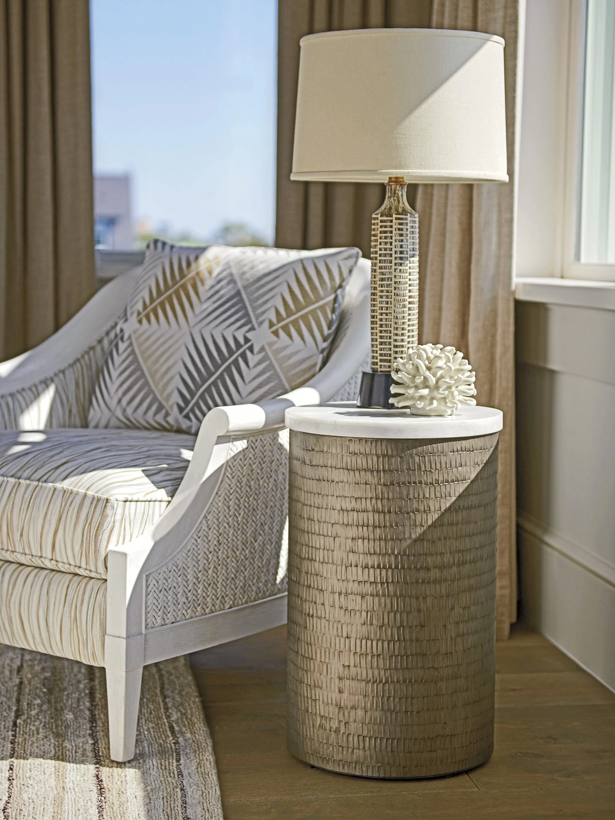 Tommy Bahama Home Ocean Breeze Turnberry Round Chairside Table - Image 2