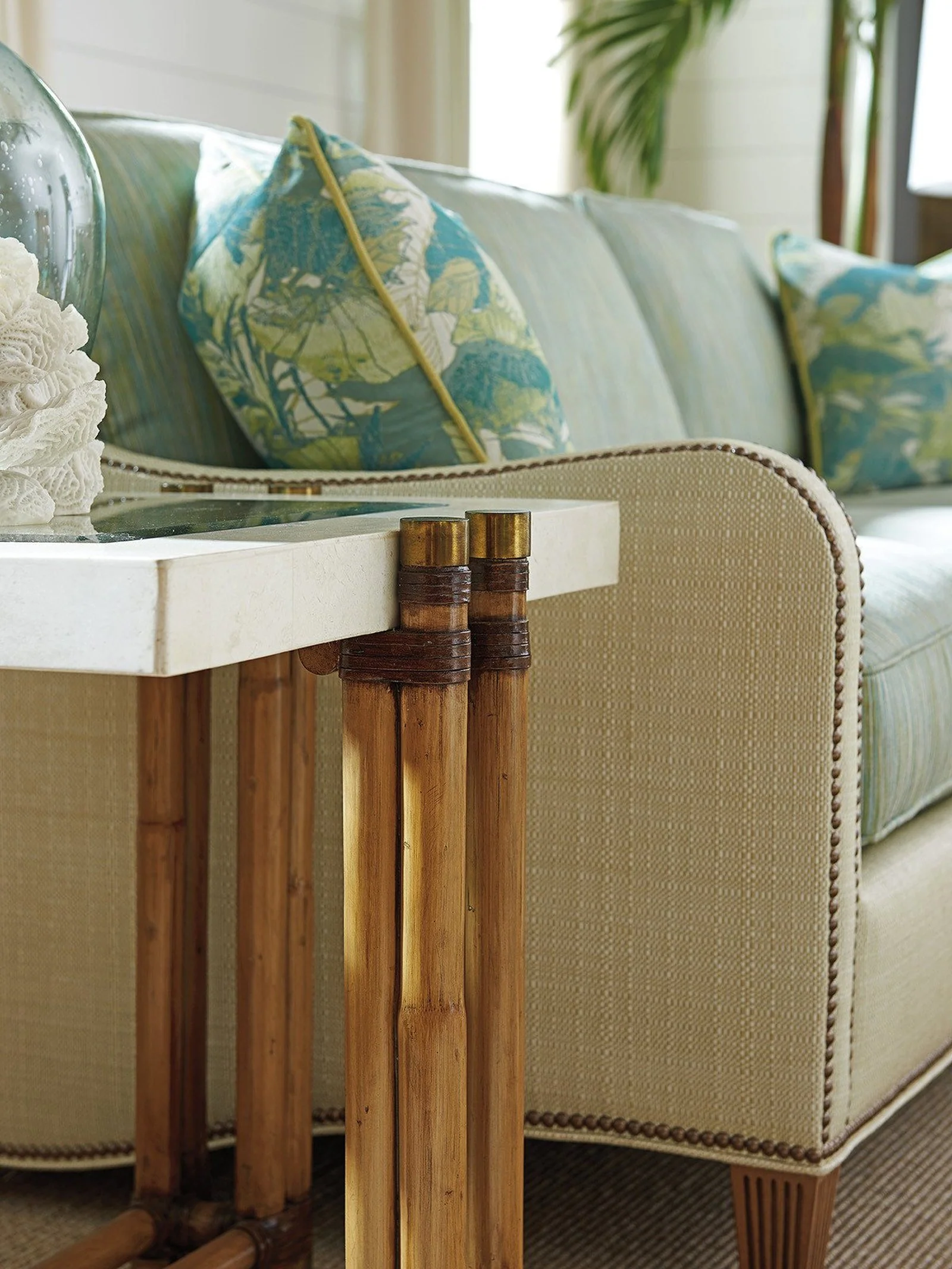 Tommy Bahama Home Twin Palms Los Cabos Lamp Table - Image 3