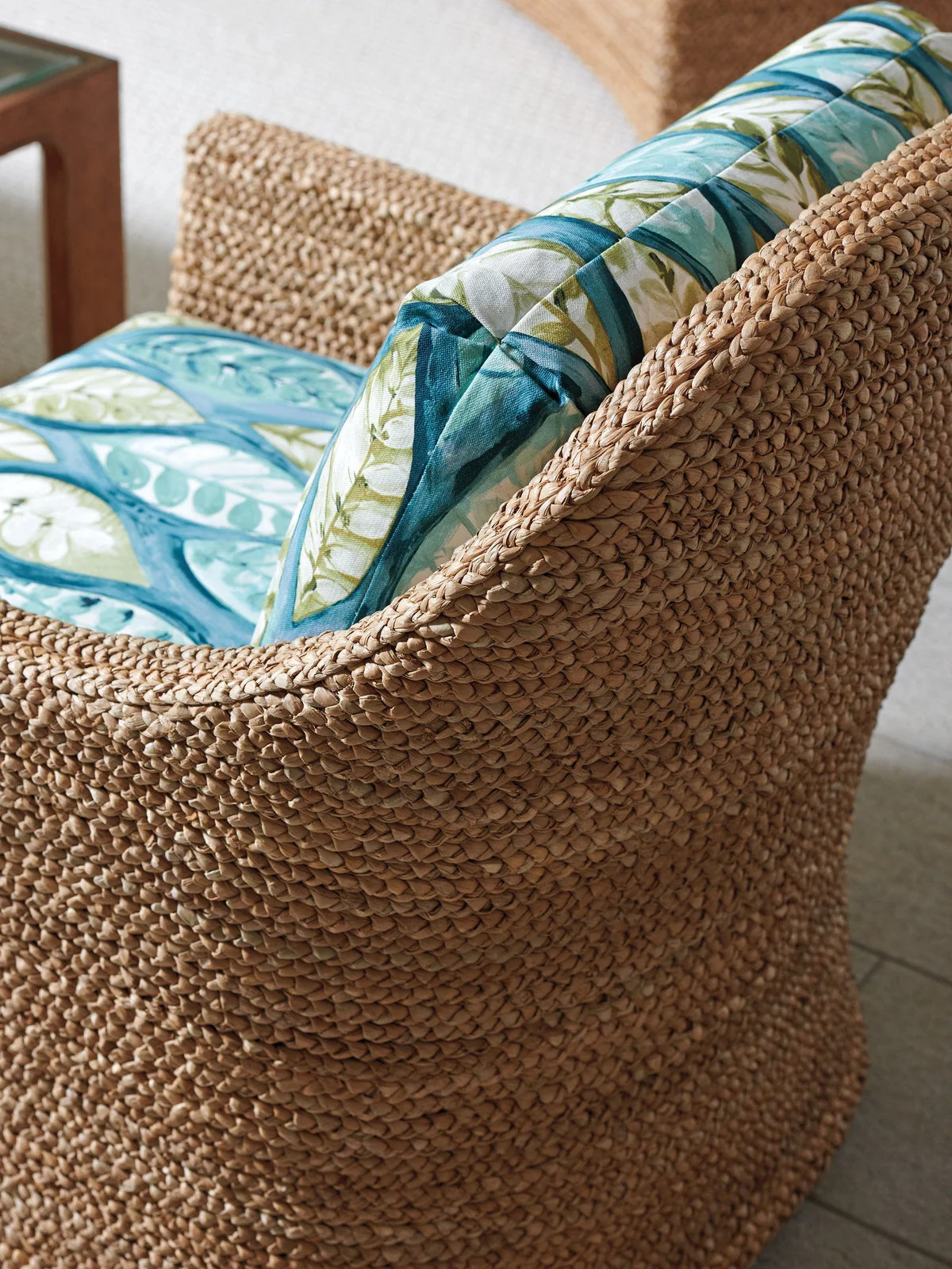 Tommy Bahama Home Upholstery Palm Desert Soren Swivel Chair - Image 3