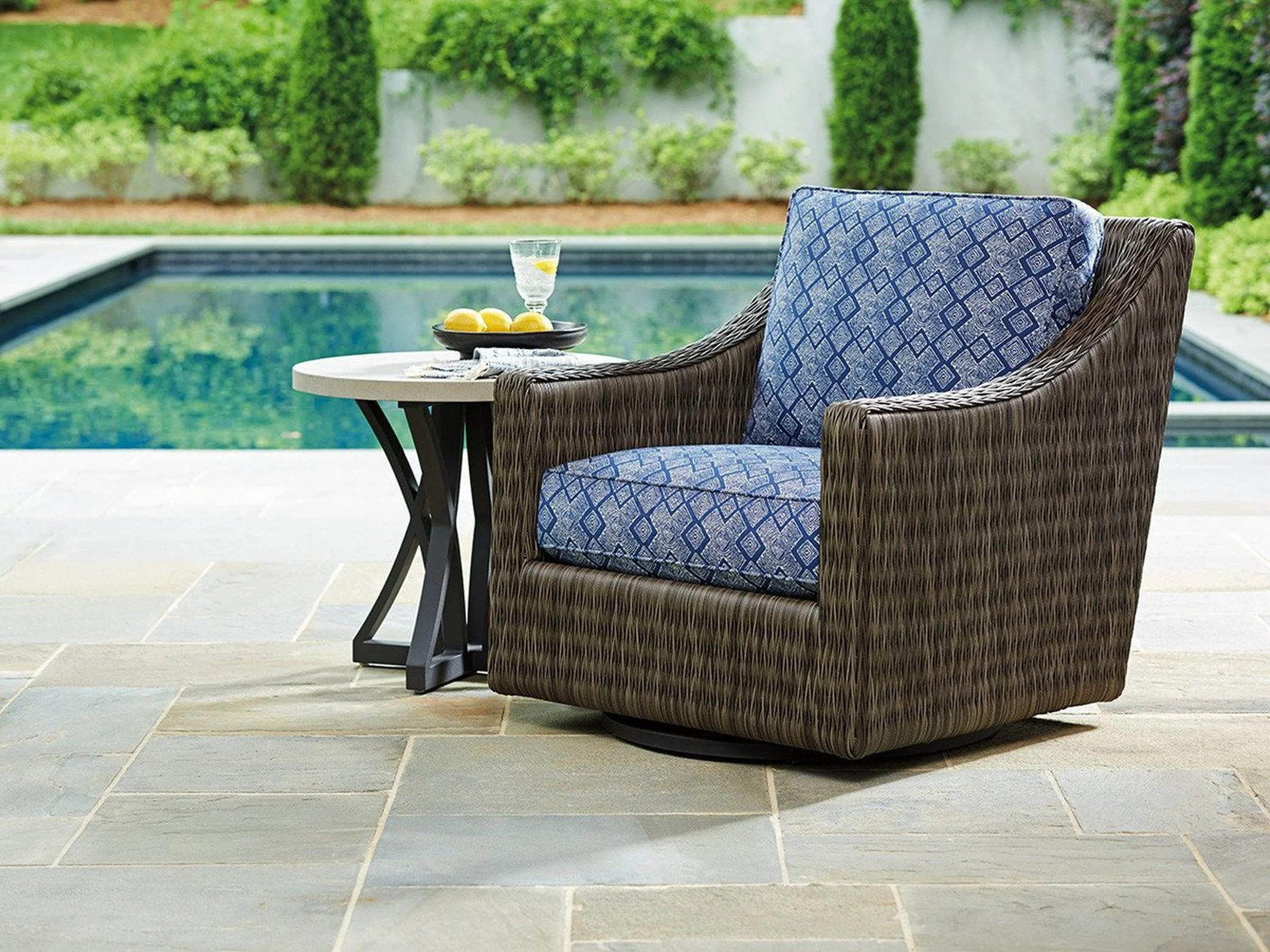 Tommy Bahama Outdoor Cypress Point Ocean Terrace Swivel Glider Lounge Chair - Image 2