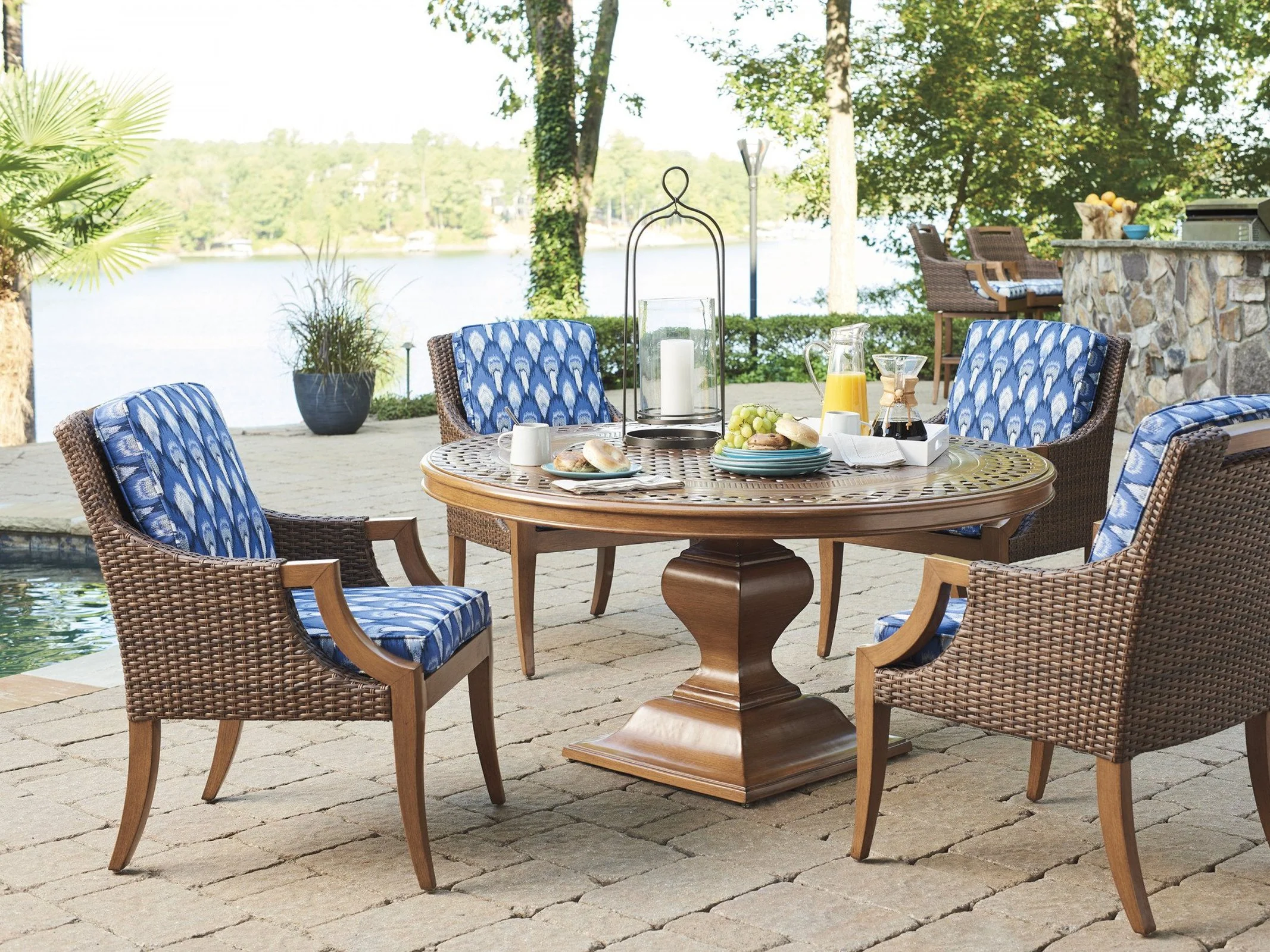 Tommy Bahama Outdoor Harbor Isle Round Dining Table - Image 2