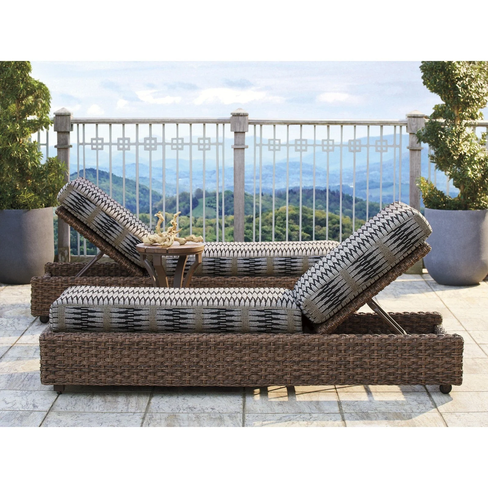 Tommy Bahama Outdoor Kilimanjaro Chaise - Image 2