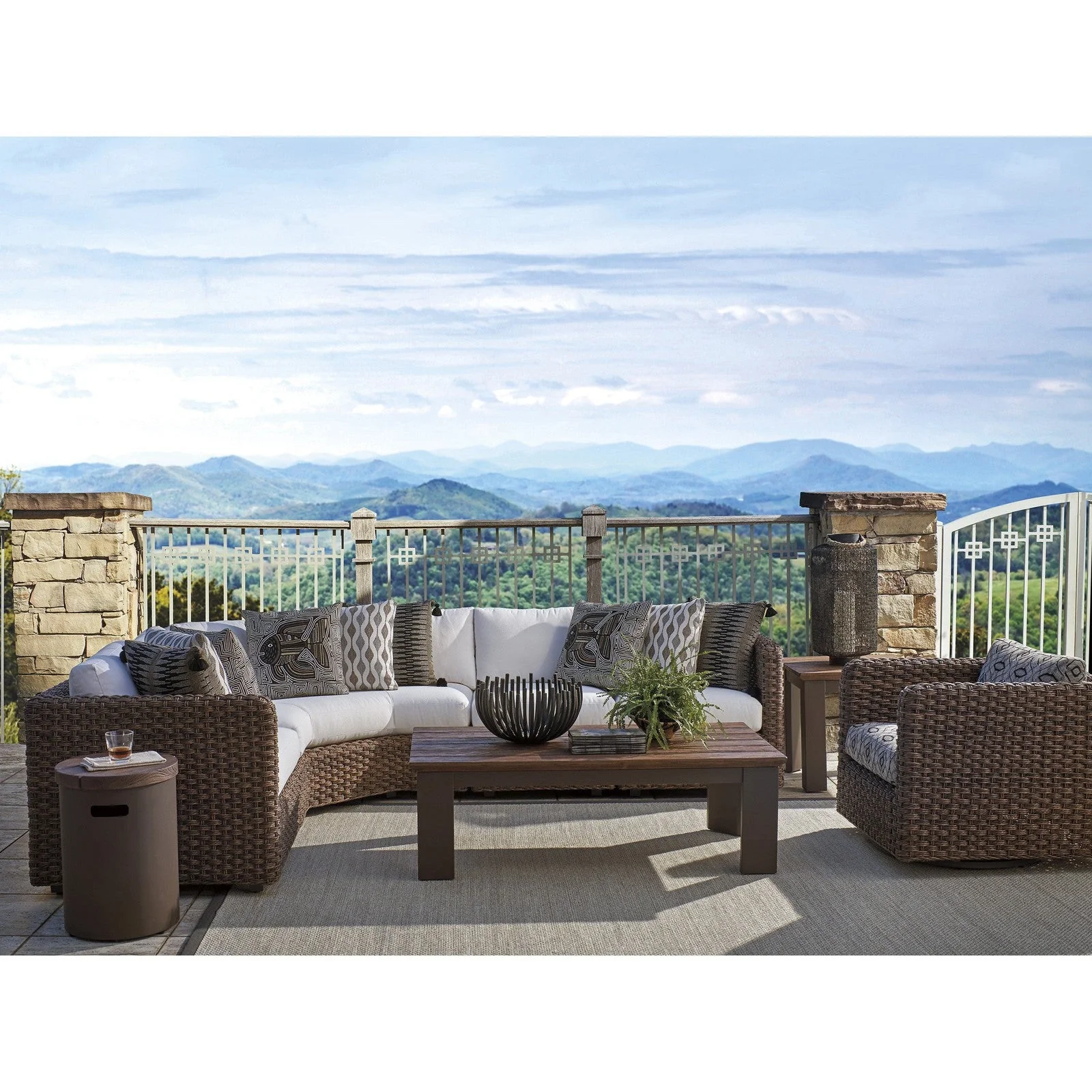 Tommy Bahama Outdoor Kilimanjaro Round Table - Image 3