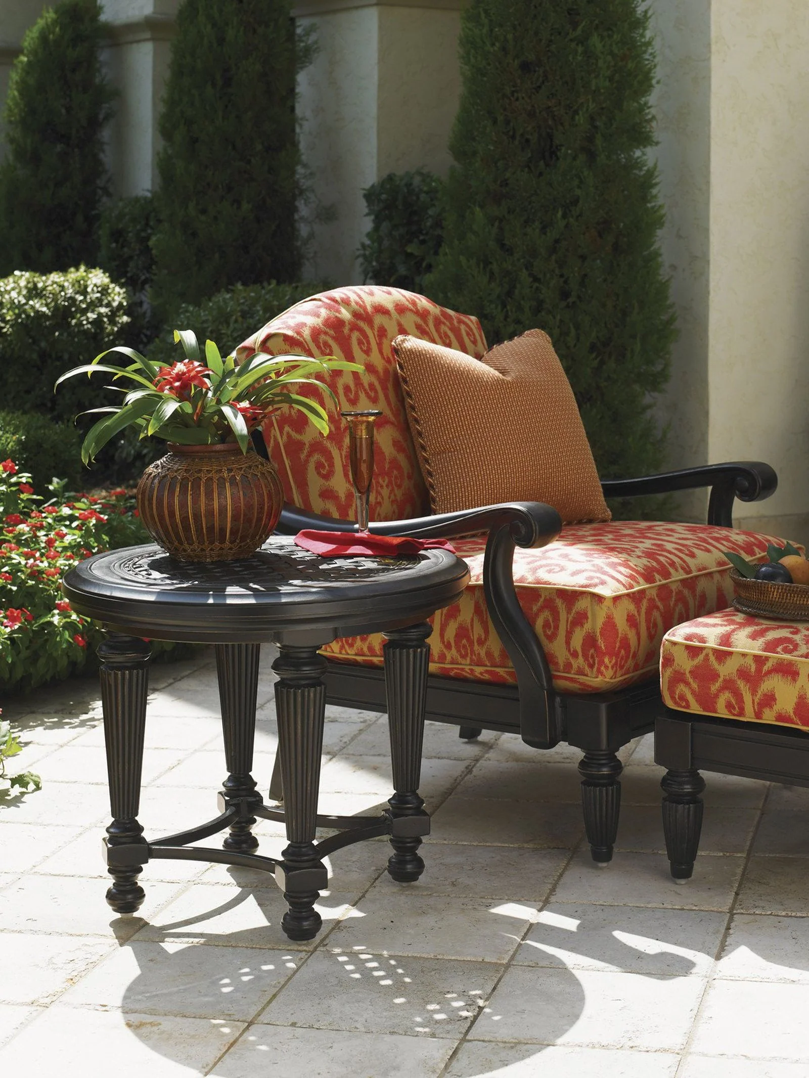 Tommy Bahama Outdoor Kingstown Sedona Round End Table - Image 2